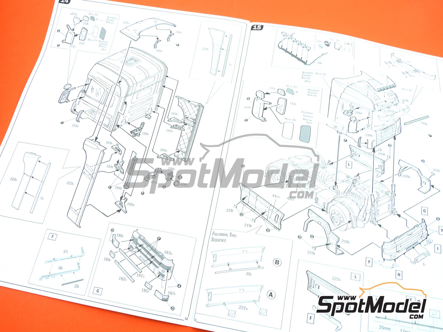 Modellino Da Costruire Scania 164L TopClass Showtruck Scala 1:24 - Italeri 3922, Per Collezionisti