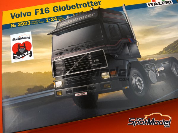 Image 12: Volvo FH16 Globetrotter 4x2 | Tractor head scale model kit in 1/24 scale manufactured by Italeri (ref.&nbsp;3923, also 8001283039239)