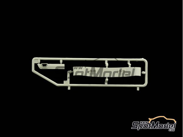 Image 14: Scania R730 V8 Streamline | Maqueta de cami&oacute;n en escala&nbsp;1/24 fabricado por Italeri (ref.&nbsp;3930, tambien 8001283039307)