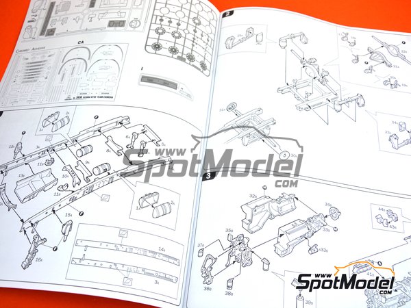 Image 17: Scania R730 V8 Streamline | Maqueta de cami&oacute;n en escala&nbsp;1/24 fabricado por Italeri (ref.&nbsp;3930, tambien 8001283039307)