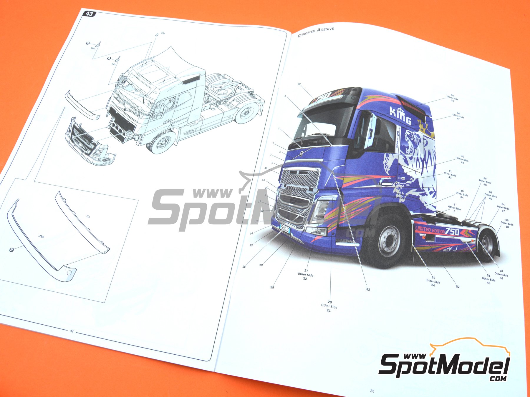 Image 15: Volvo FH4 Globetrotter | Tractor head scale model kit in 1/24 scale manufactured by Italeri (ref.&nbsp;3942, also 8001283039420)