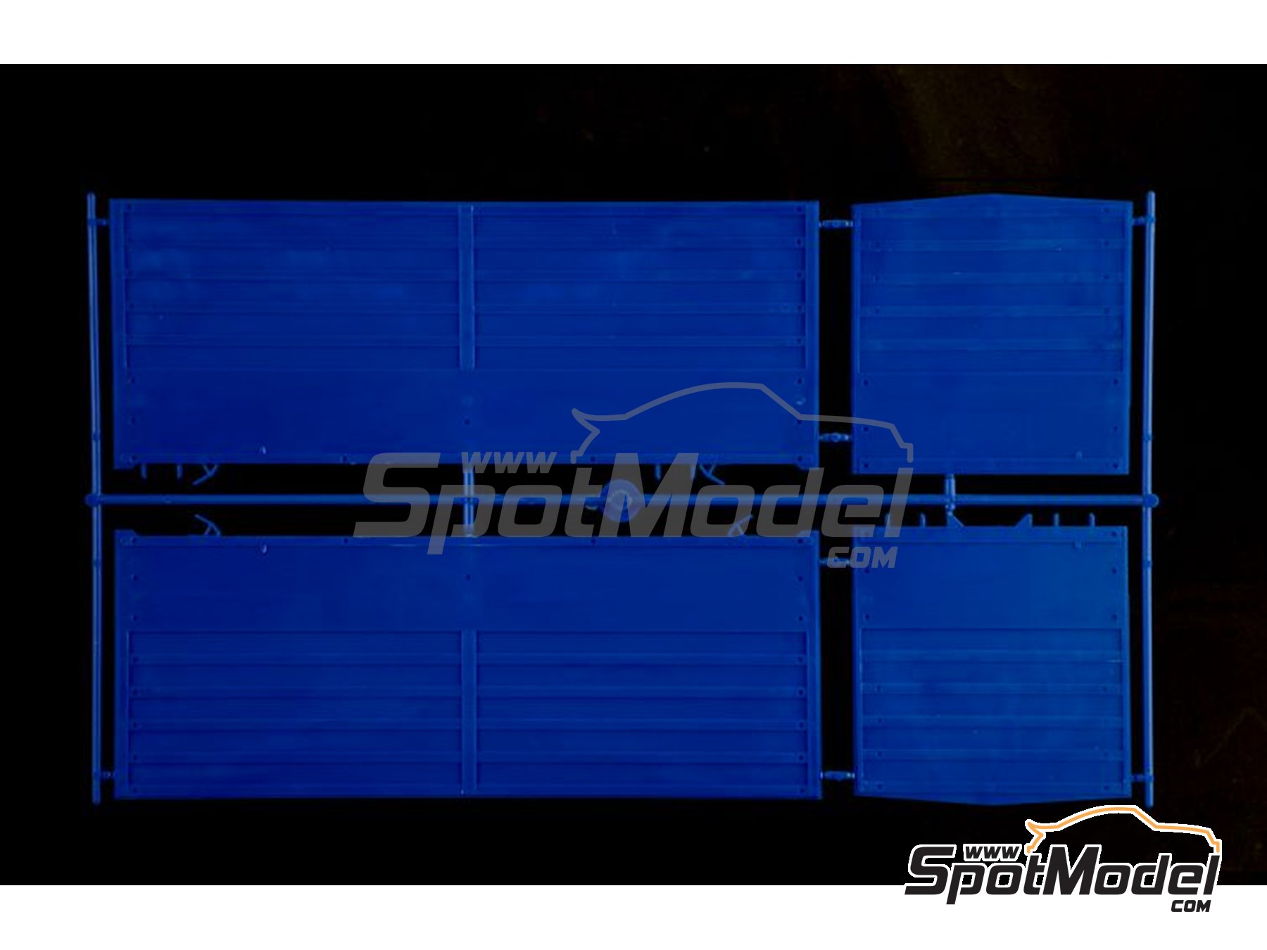 Image 10: Volvo F16 Globetrotter Canvas with elevator | Truck scale model kit in 1/24 scale manufactured by Italeri (ref.&nbsp;3945, also 8001283039451)