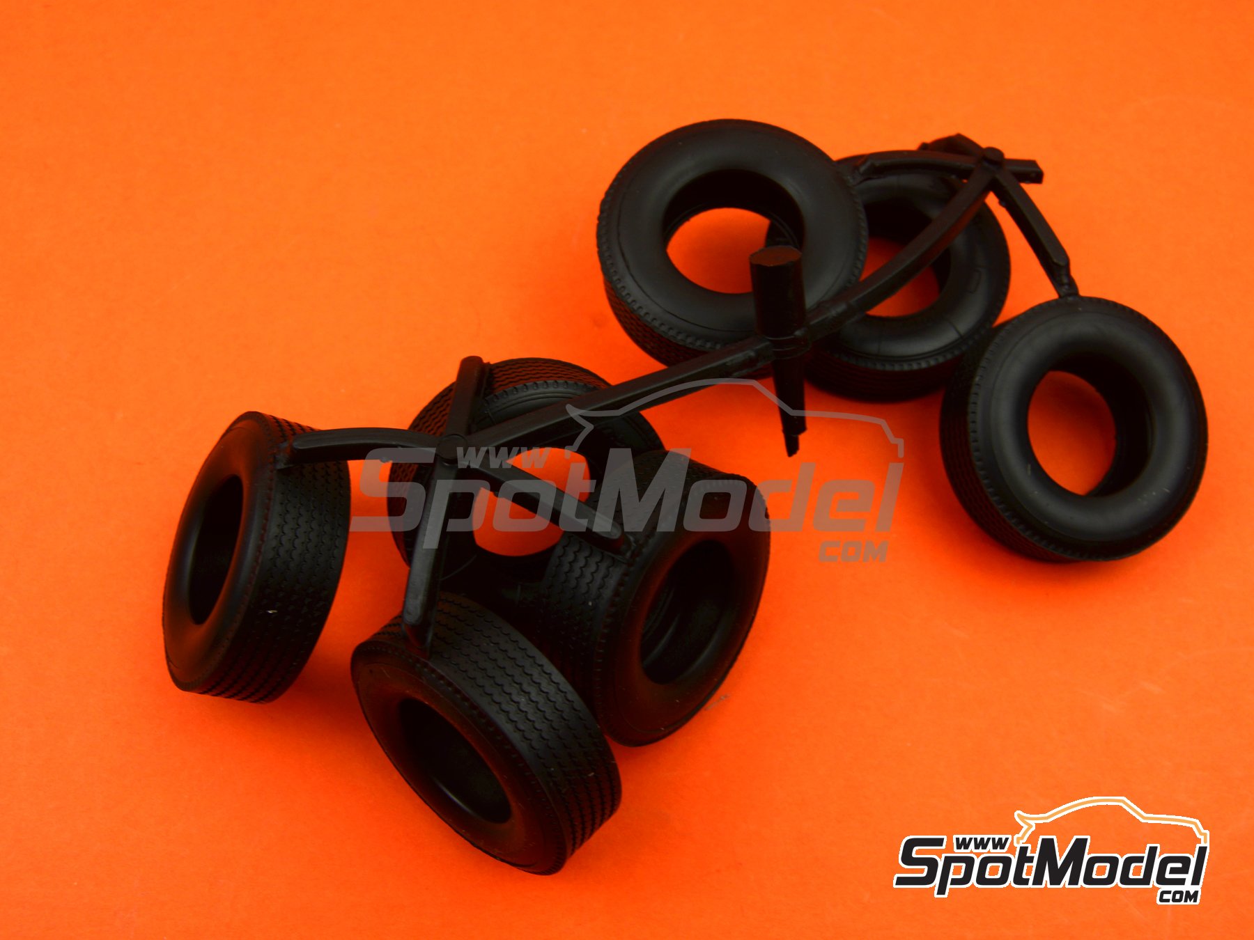 Image 6: 40' Container Trailer | Trailer scale model kit in 1/24 scale manufactured by Italeri (ref.&nbsp;3951, also 8001283039512)