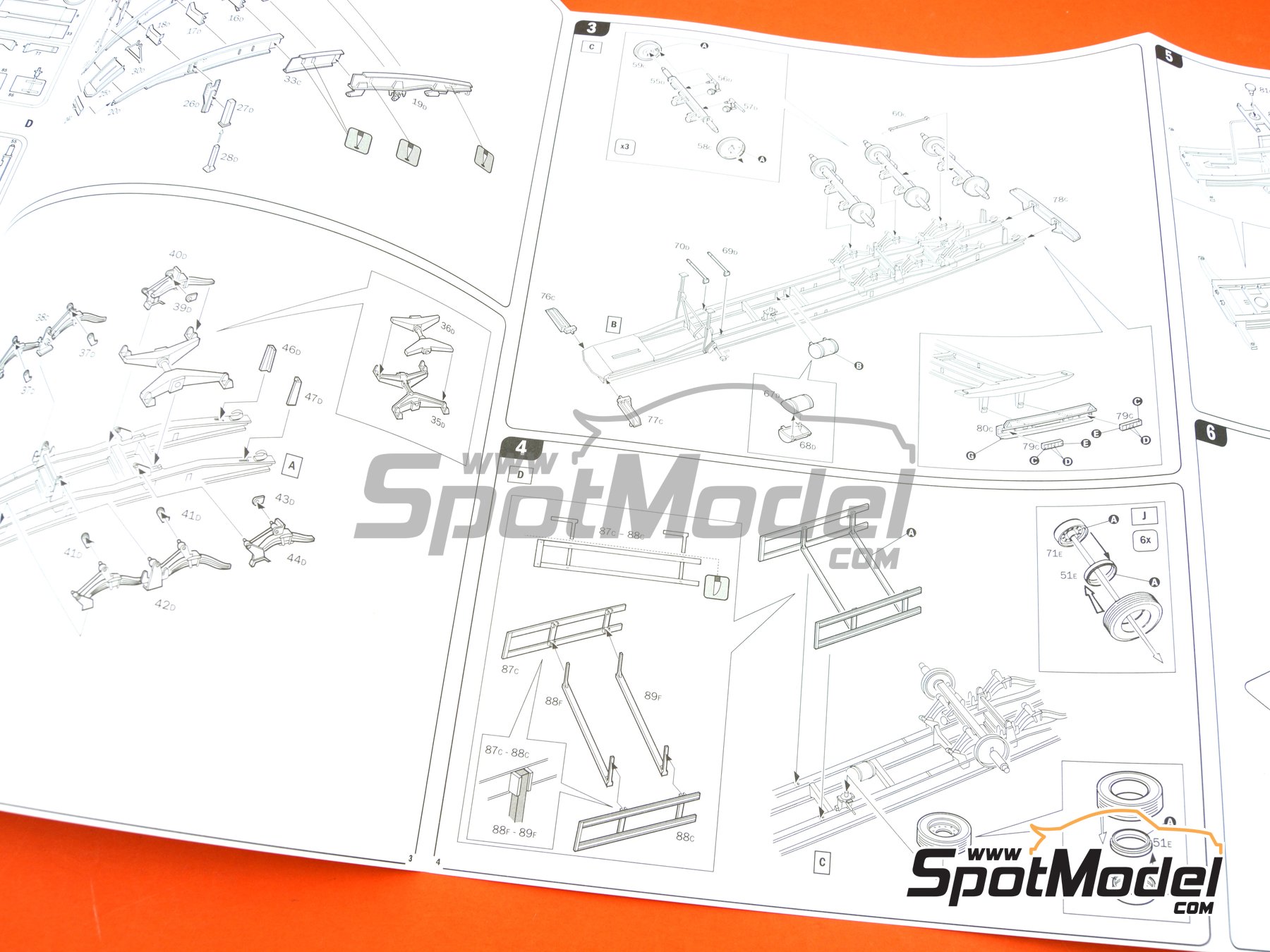 Image 12: 40' Container Trailer | Trailer scale model kit in 1/24 scale manufactured by Italeri (ref.&nbsp;3951, also 8001283039512)