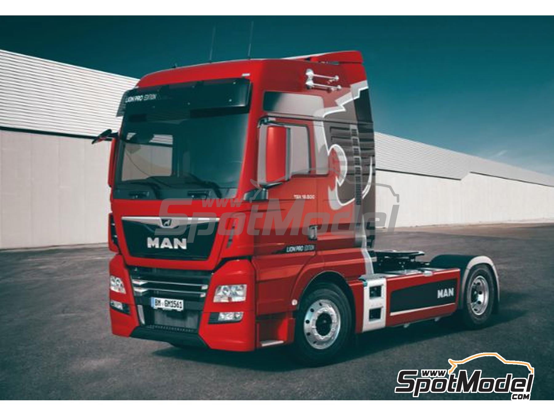 Italeri 3959: Tractor head scale model kit 1/24 scale - Man TGX