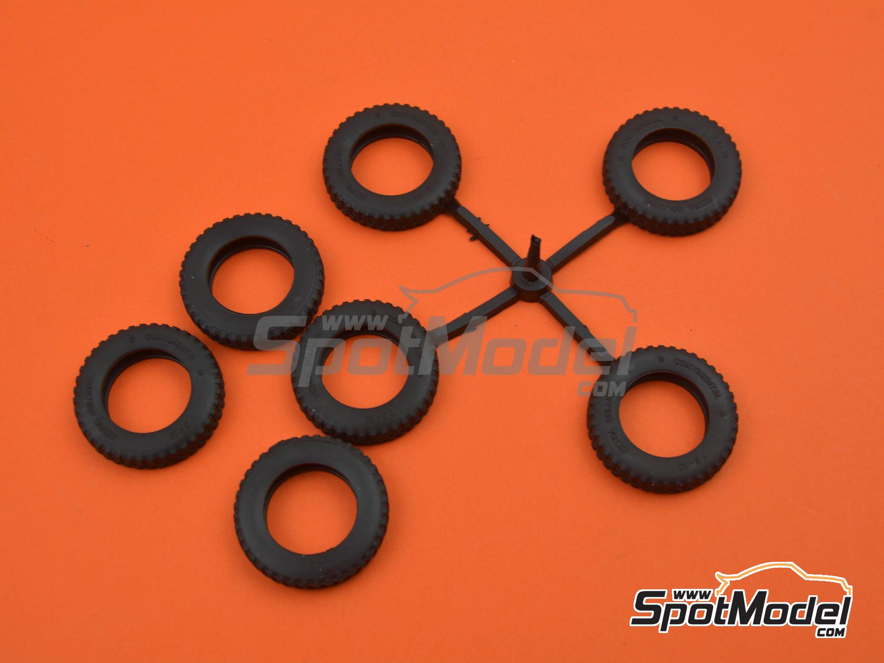 Image 12: Opel Blitz Fire Truck | Truck scale model kit in 1/24 scale manufactured by Italeri (ref.&nbsp;3966, also 8001283039666)