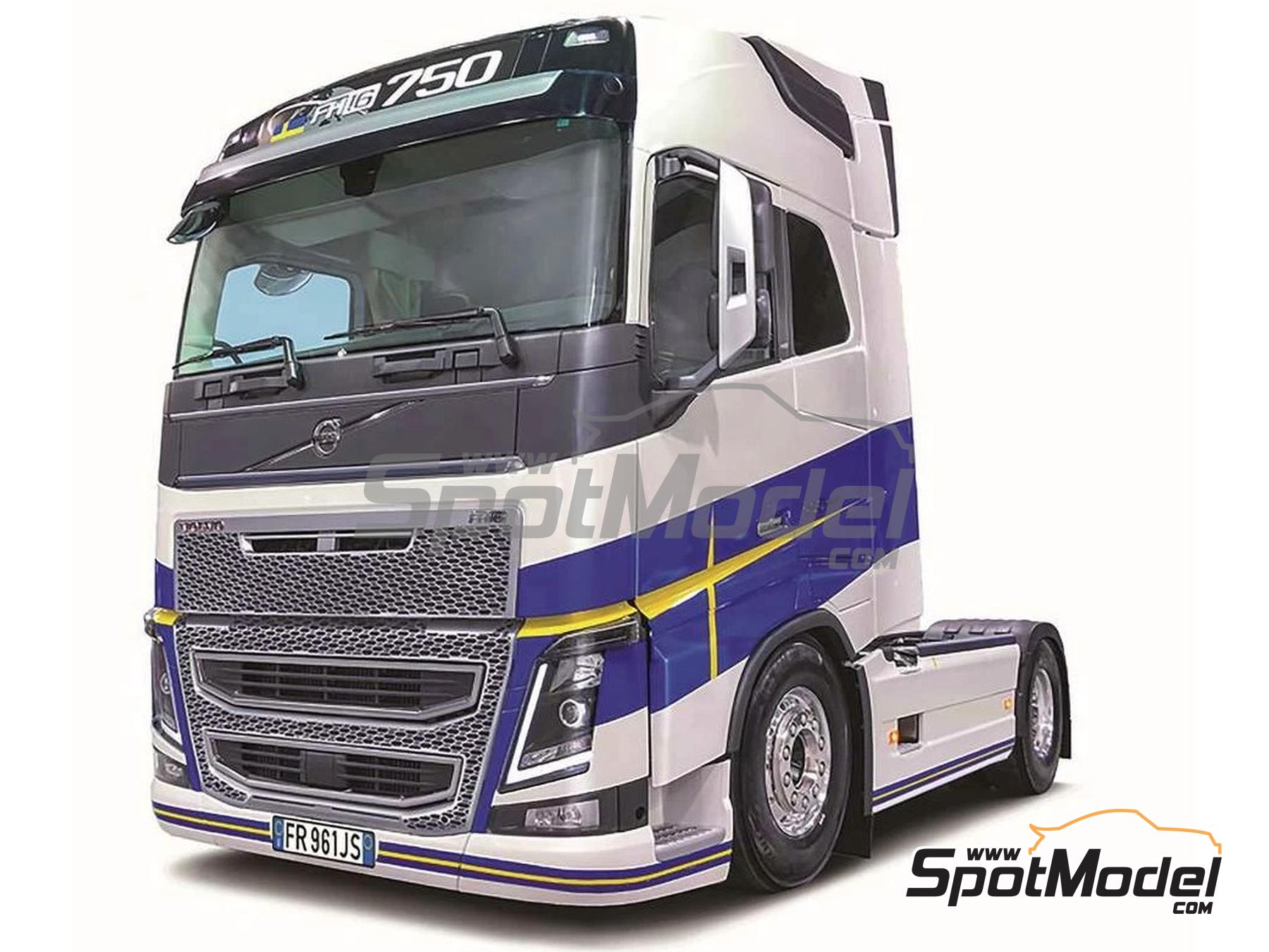 Italeri 3970: Tractor head scale model kit 1/24 scale - Volvo FH16