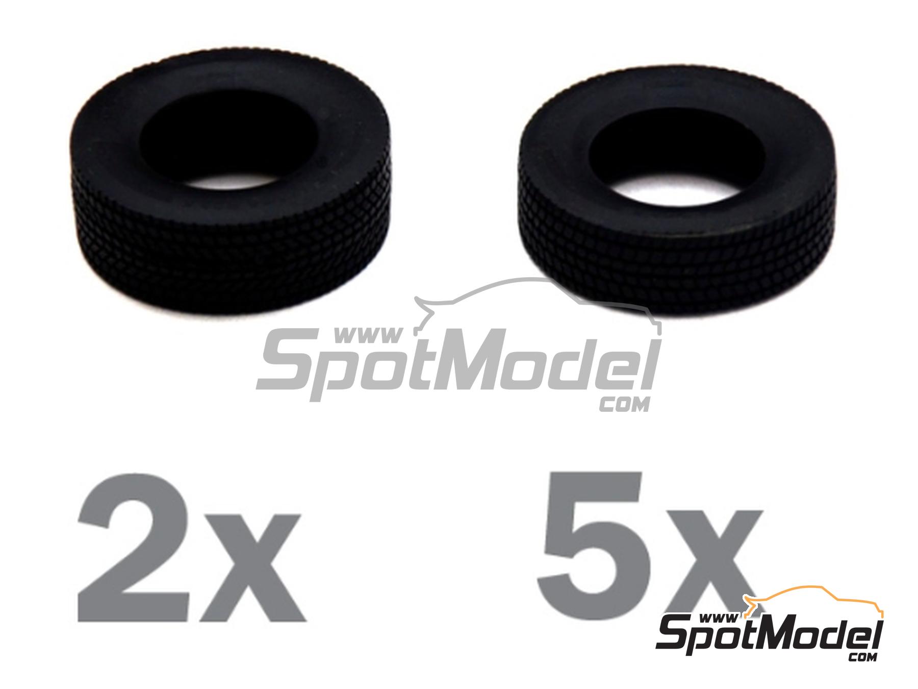 Image 16: Volvo FH16 750 Medium Roof | Tractor head scale model kit in 1/24 scale manufactured by Italeri (ref.&nbsp;3970)