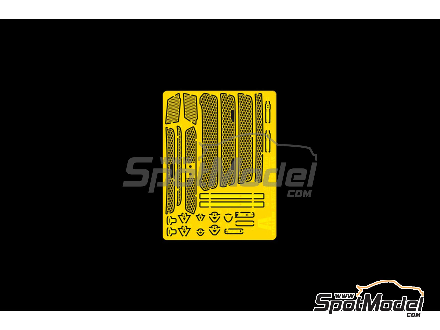 Image 9: Scania S770 Techo Normal 4x2 Cabina Gris | Maqueta de cabeza tractora en escala&nbsp;1/24 fabricado por Italeri (ref.&nbsp;3971, tambien 8001283039710)