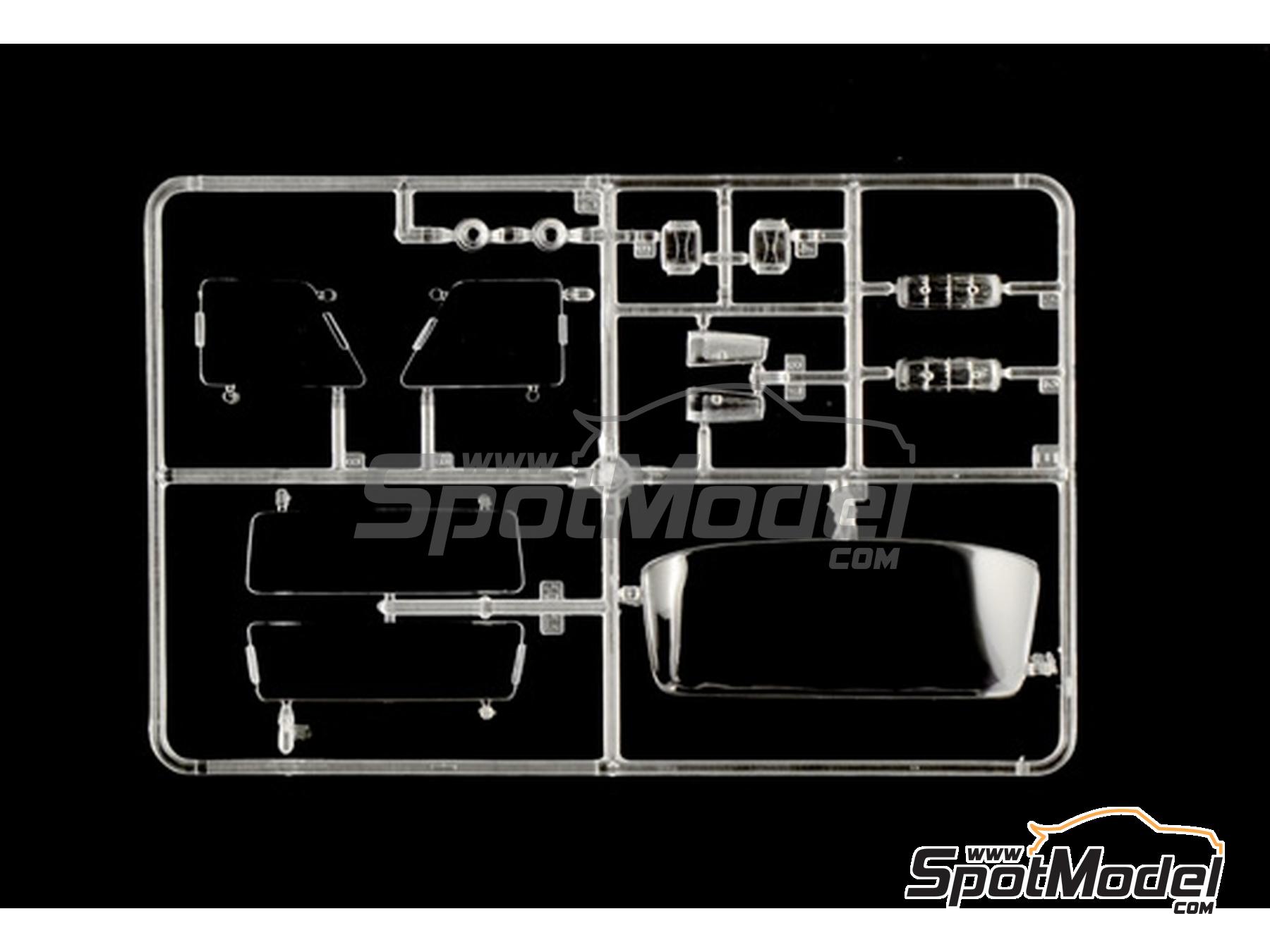 Image 10: Ford Transit Mk.2 patrocinado por Italeri | Maqueta de furgoneta en escala&nbsp;1/24 fabricado por Italeri (ref.&nbsp;3975, tambien 8001283039758)