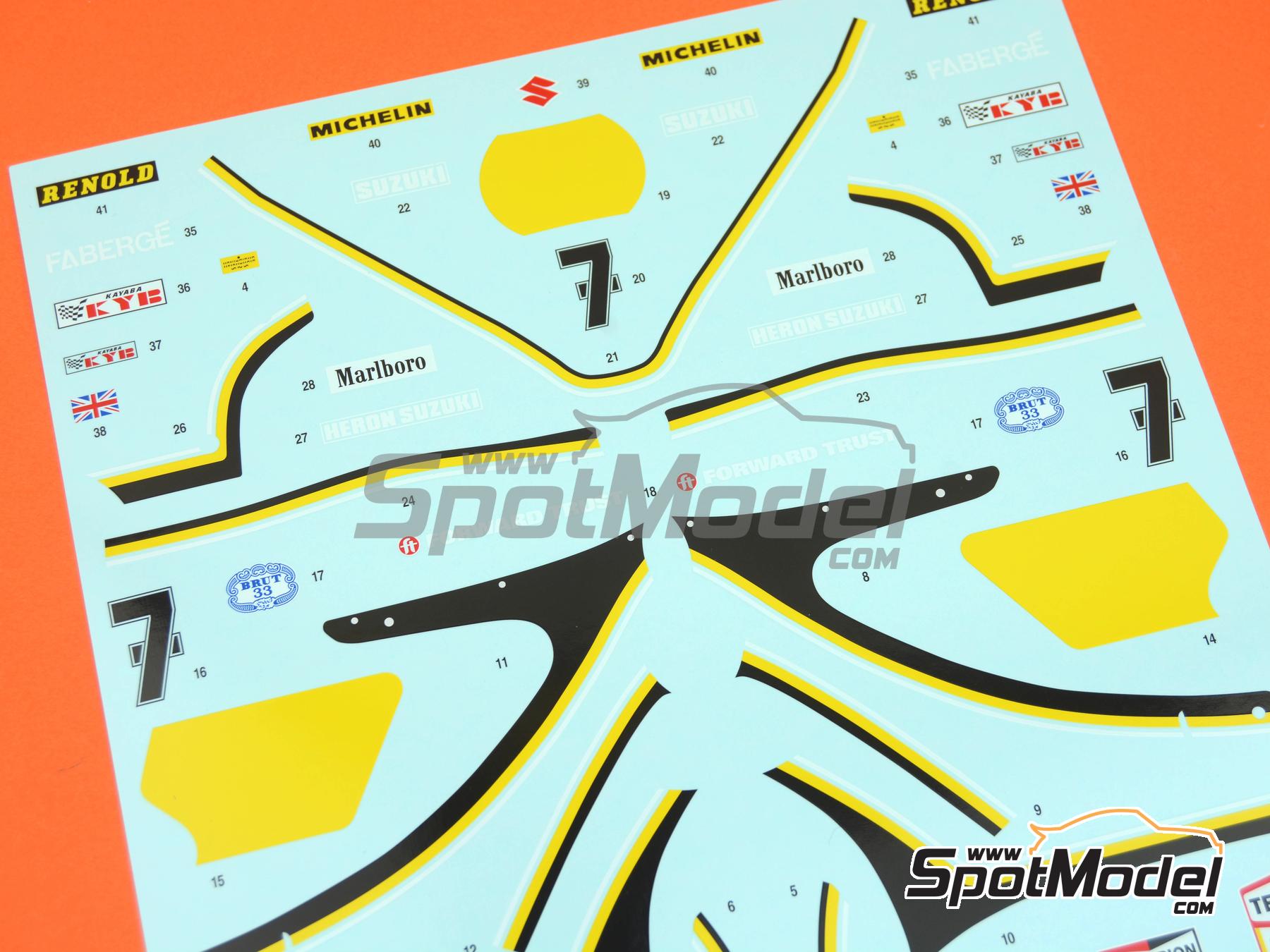 Image 25: Suzuki RG500 XR27 Equipo Heron patrocinado por Forward Trust - Campeonato del Mundo de Motociclismo 1978 | Maqueta de moto en escala&nbsp;1/9 fabricado por Italeri (ref.&nbsp;4644, tambien 8001283046442 y 4644S)