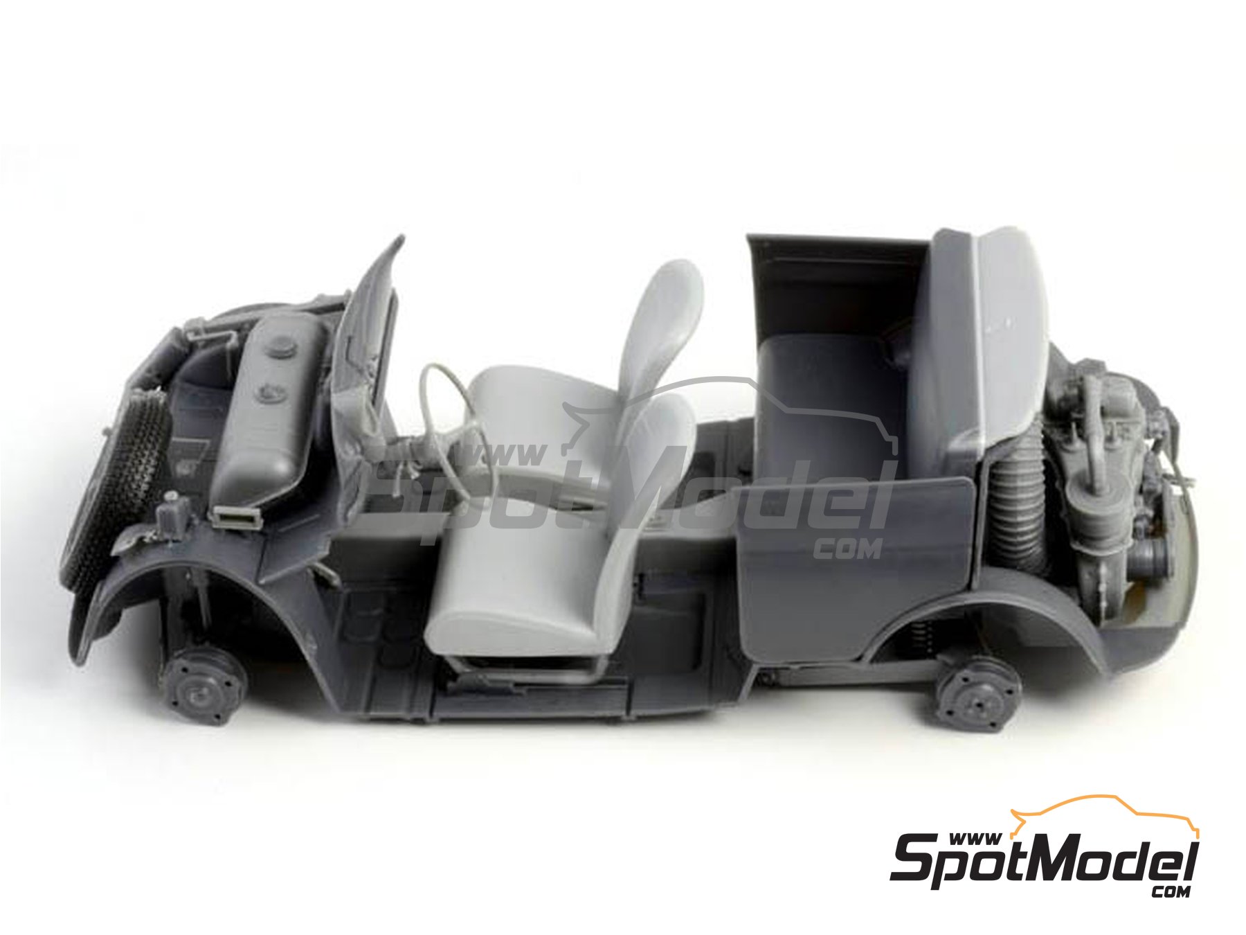 Image 3: Fiat 500 F | Car scale model kit in 1/12 scale manufactured by Italeri (ref.&nbsp;4703, also 8001283047036)