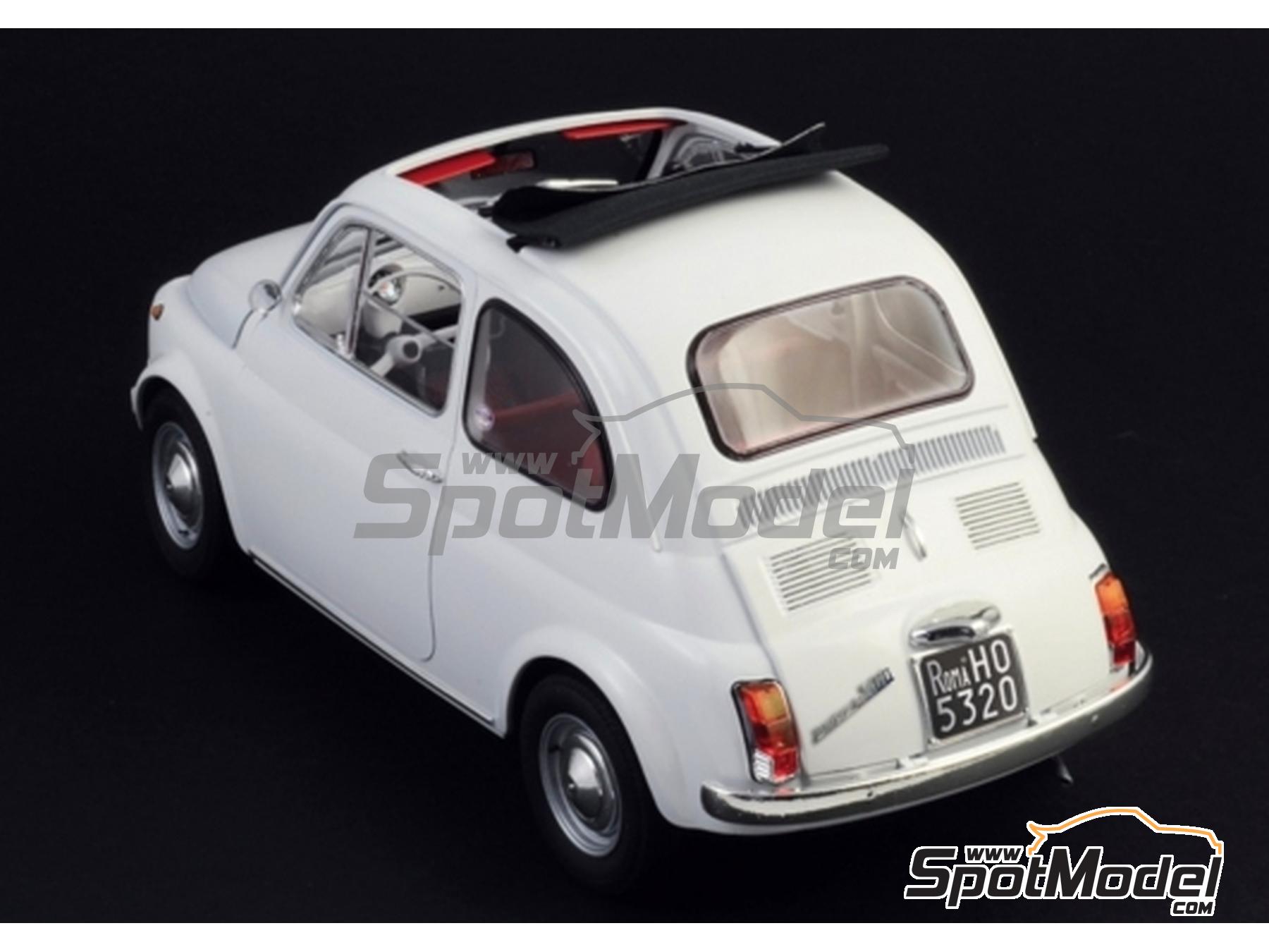 Image 10: Fiat 500 F | Car scale model kit in 1/12 scale manufactured by Italeri (ref.&nbsp;4703, also 8001283047036)