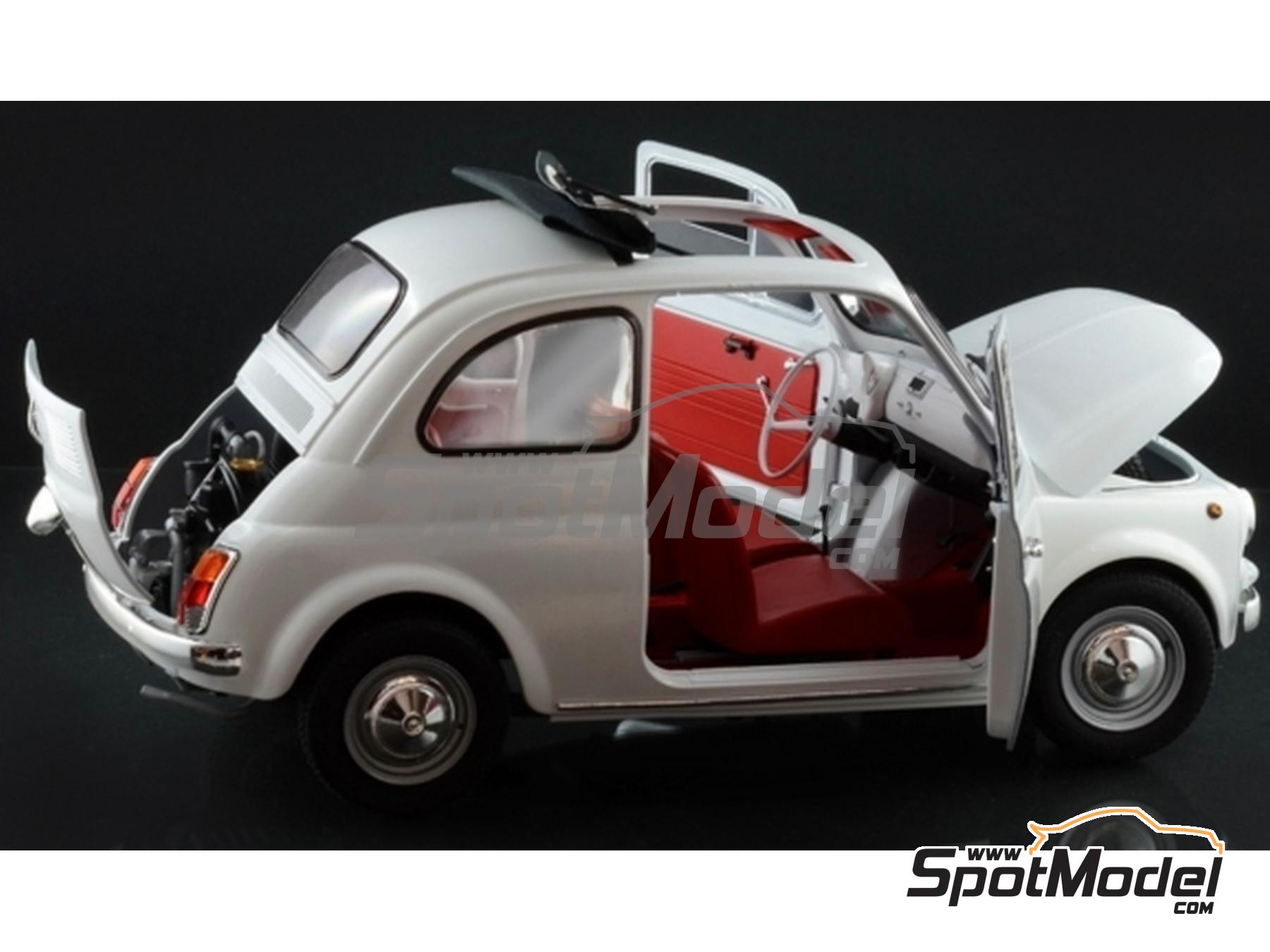 Image 12: Fiat 500 F | Car scale model kit in 1/12 scale manufactured by Italeri (ref.&nbsp;4703, also 8001283047036)