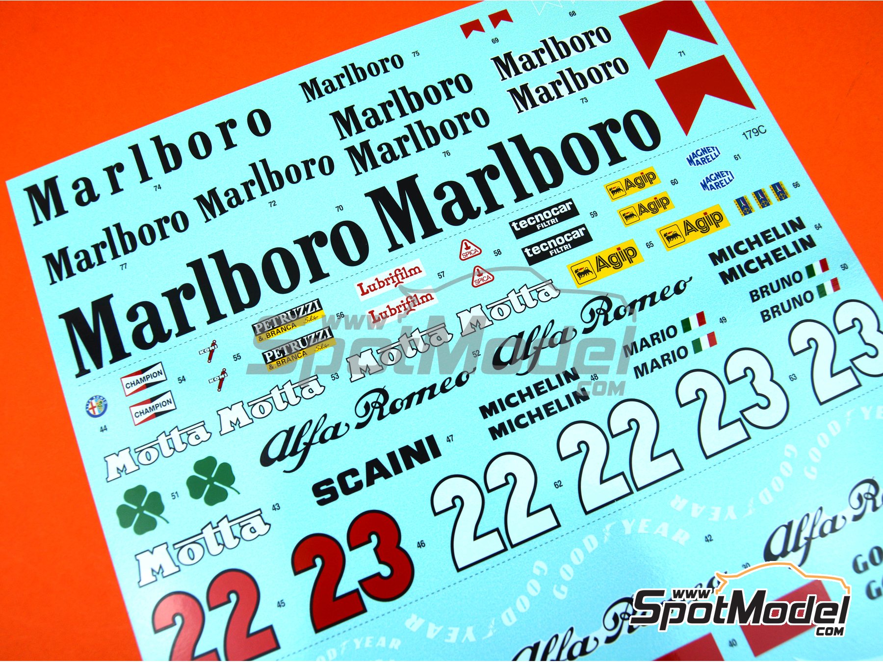 Image 10: Alfa Romeo 179 and 179C Marlboro - FIA Formula 1 World Championship 1979, 1980 and 1981 | Model car kit in 1/12 scale manufactured by Italeri (ref.&nbsp;4704)