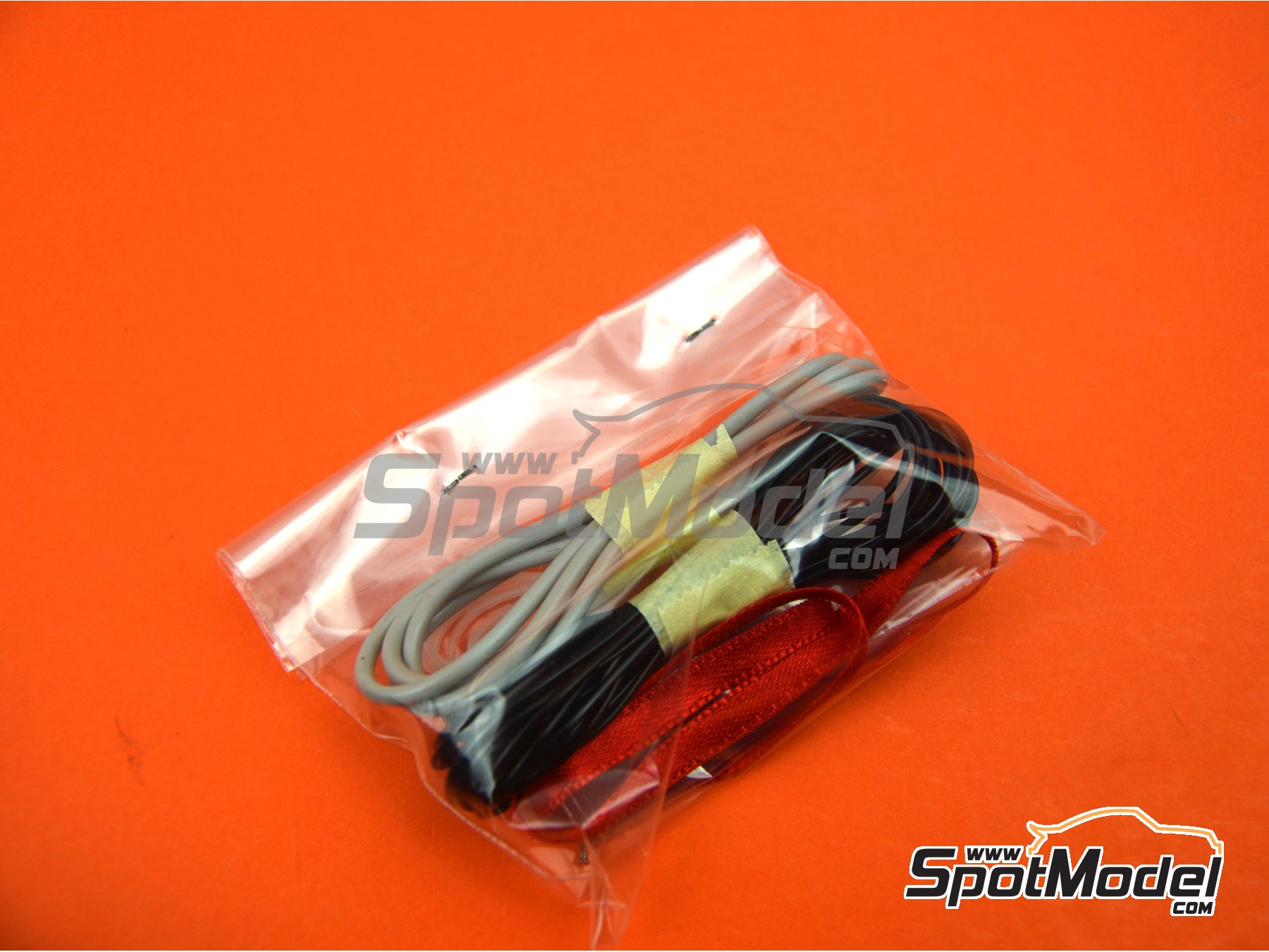 Image 24: Alfa Romeo 179 and 179C Marlboro - FIA Formula 1 World Championship 1979, 1980 and 1981 | Model car kit in 1/12 scale manufactured by Italeri (ref.&nbsp;4704)