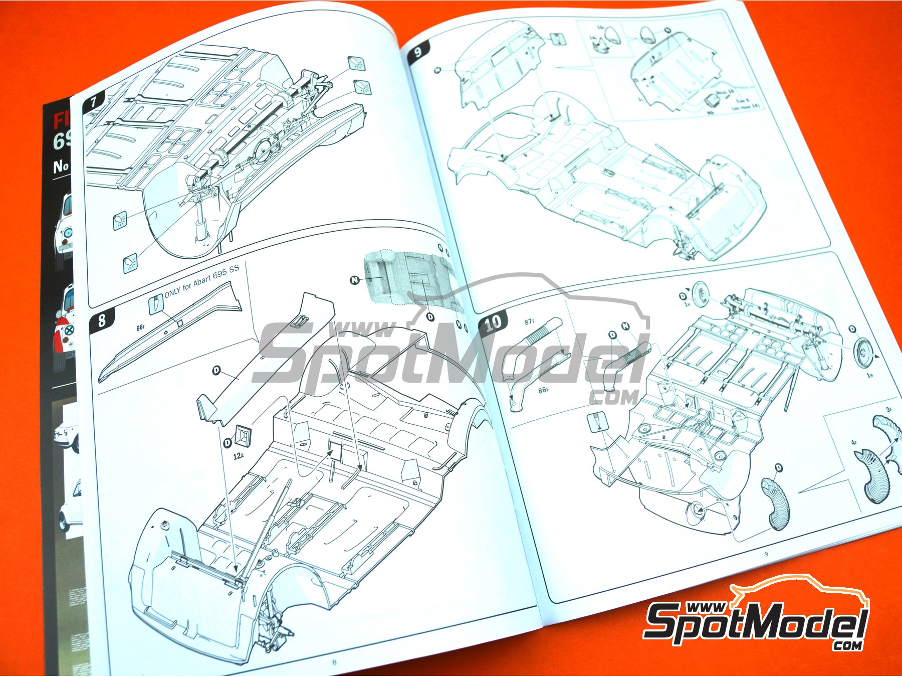 Image 26: Fiat Abarth 695 SS Assetto Corsa | Car scale model kit in 1/12 scale manufactured by Italeri (ref.&nbsp;4705, also 8001283047050, ITA4705 and IT4705)