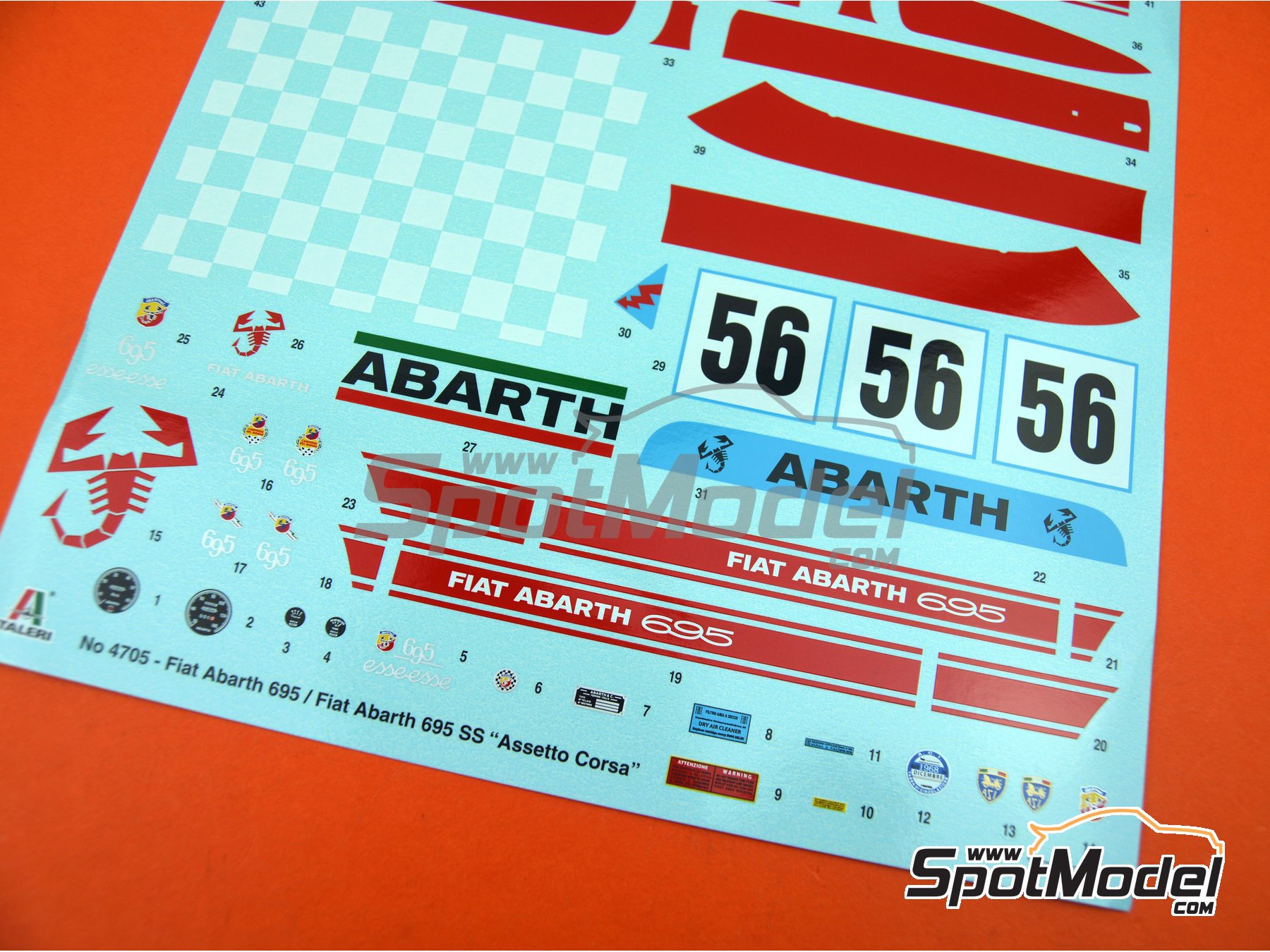 Image 32: Fiat Abarth 695 SS Assetto Corsa | Car scale model kit in 1/12 scale manufactured by Italeri (ref.&nbsp;4705, also 8001283047050, ITA4705 and IT4705)