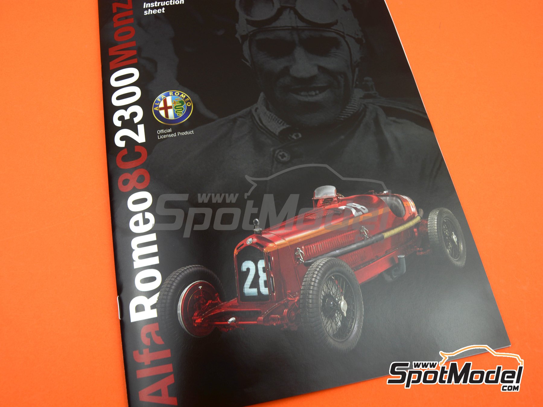 Italeri 4706: Car scale model kit 1/12 scale - Alfa Romeo 8C