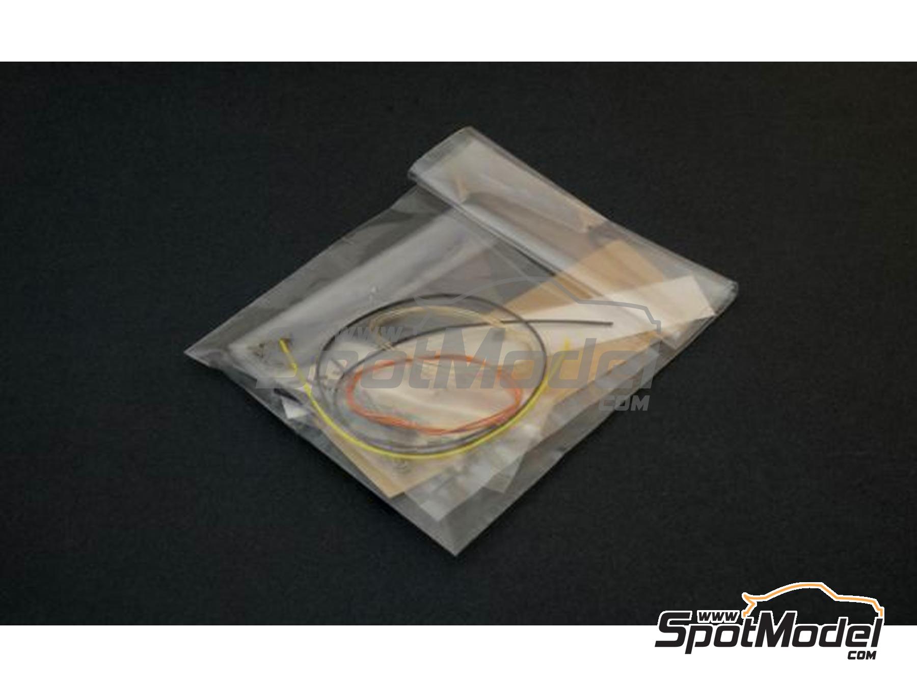 Image 12: Bugatti Type 35B - Monaco Grand Prix 1929 and 1930 | Car scale model kit in 1/12 scale manufactured by Italeri (ref.&nbsp;4710, also 8001283047104)