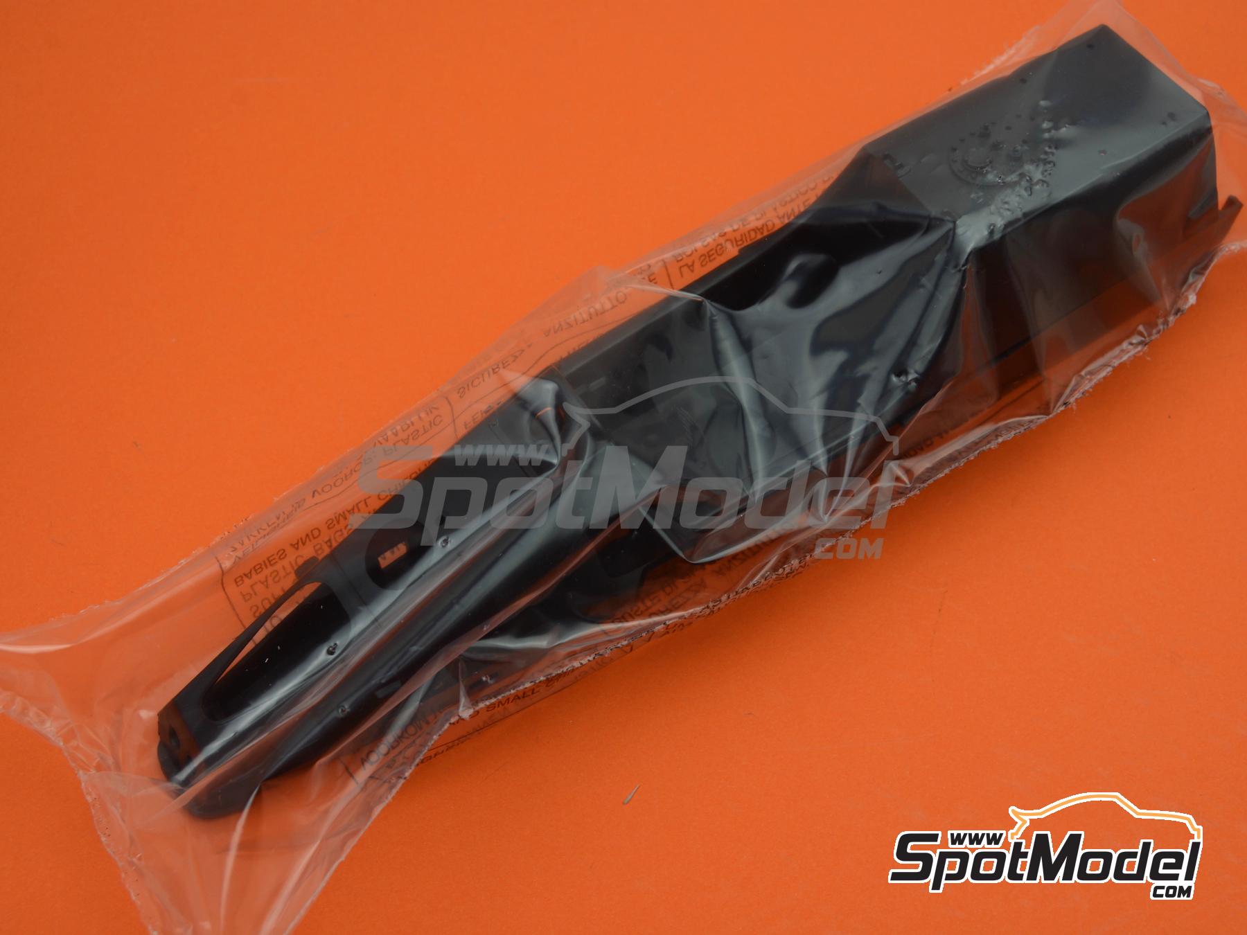 Image 26: McLaren TAG Porsche MP4/2C Equipo McLaren Racing Limited - Campeonato del Mundo FIA de Formula 1 1986 | Maqueta de coche en escala&nbsp;1/12 fabricado por Italeri (ref.&nbsp;4711, tambien 8001283471107 y IT4711)