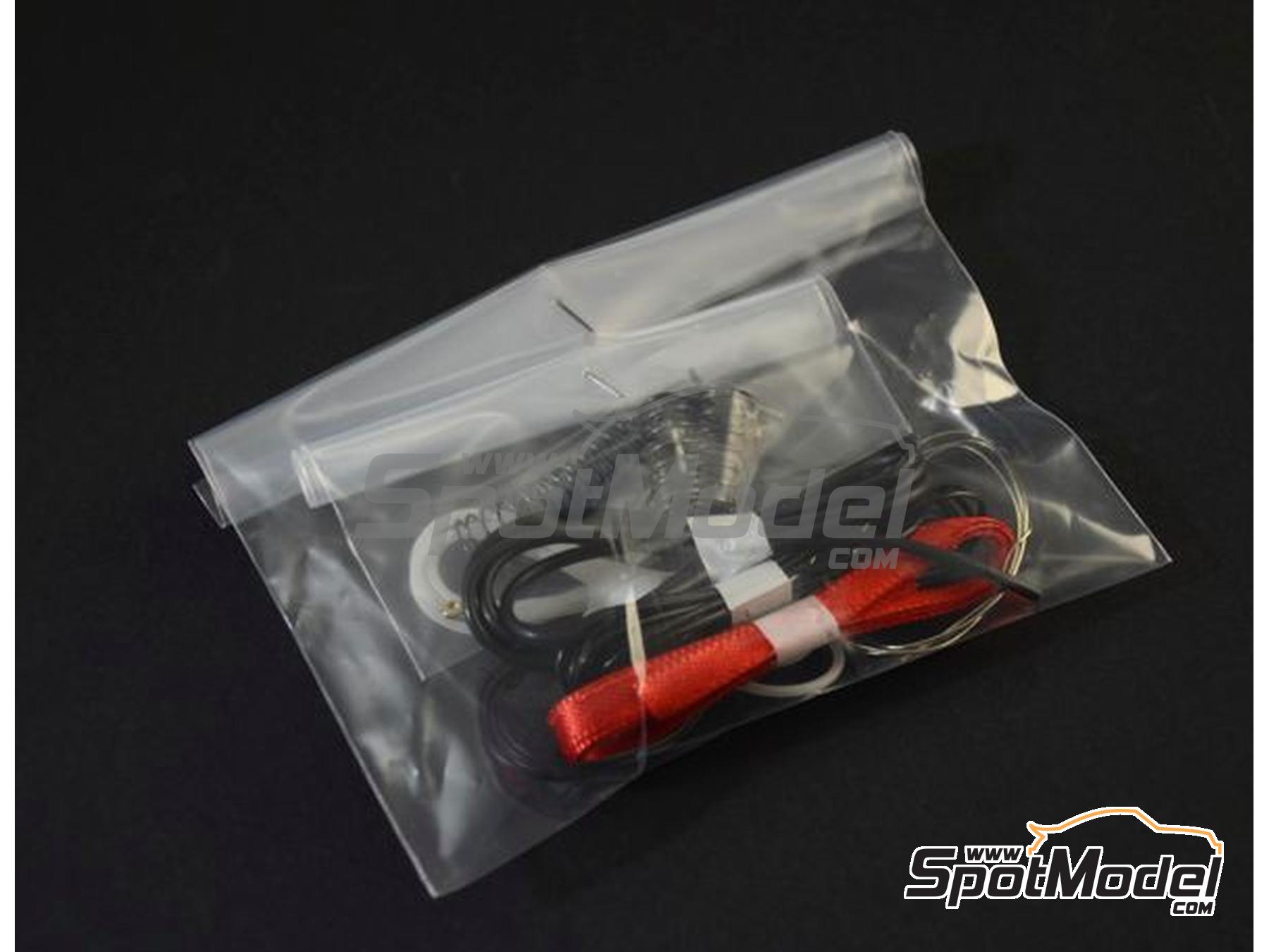 Image 6: Lancia Stratos HF sponsored by Alitalia - Monte Carlo Rally - Rallye Automobile de Monte-Carlo 1977 | Car scale model kit in 1/12 scale manufactured by Italeri (ref.&nbsp;4714, also 8001283047142)