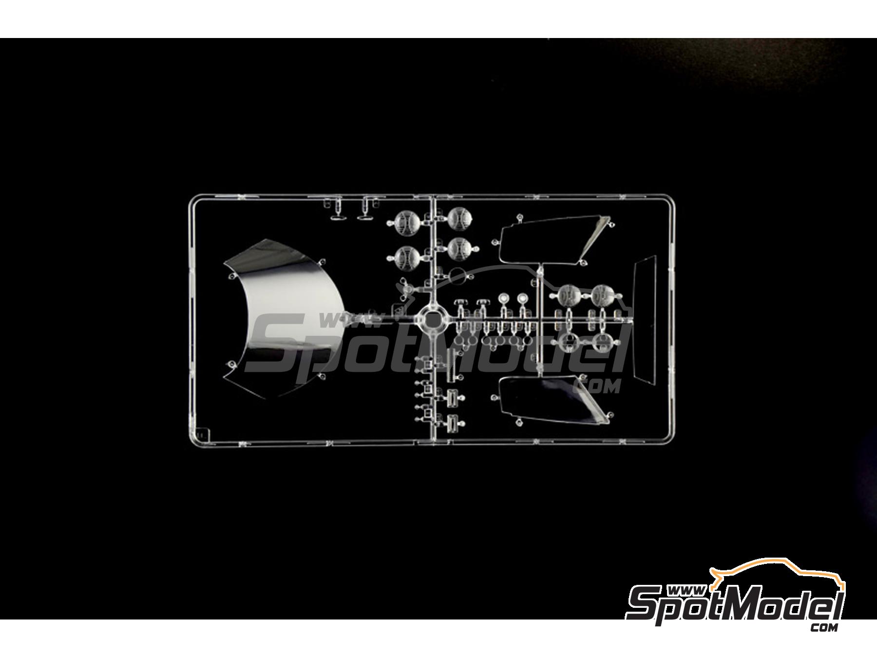 Image 13: Lancia Stratos HF sponsored by Alitalia - Monte Carlo Rally - Rallye Automobile de Monte-Carlo 1977 | Car scale model kit in 1/12 scale manufactured by Italeri (ref.&nbsp;4714, also 8001283047142)