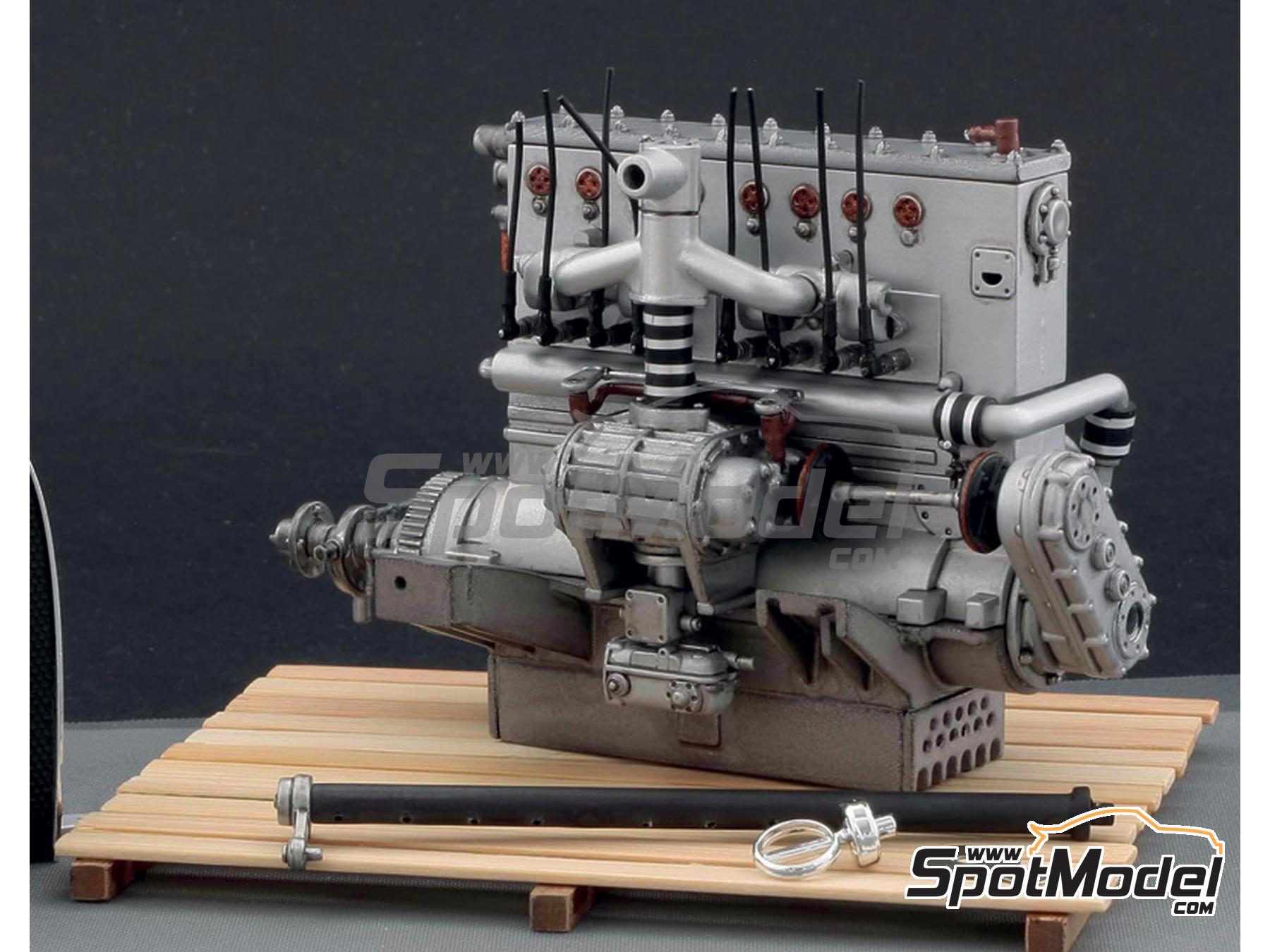 Image 10: Bugatti Type 35B - Targa Florio, Monaco Grand Prix 1928 and 1930 | Car scale model kit in 1/12 scale manufactured by Italeri (ref.&nbsp;4716, also 8001283047166)