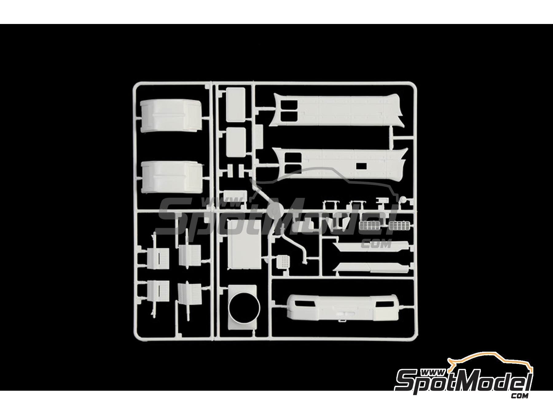 Image 9: Scania T143 M500 Topline | Tractor head scale model kit in 1/24 scale manufactured by Italeri (ref.&nbsp;736, also 8001283807364 and 0736)