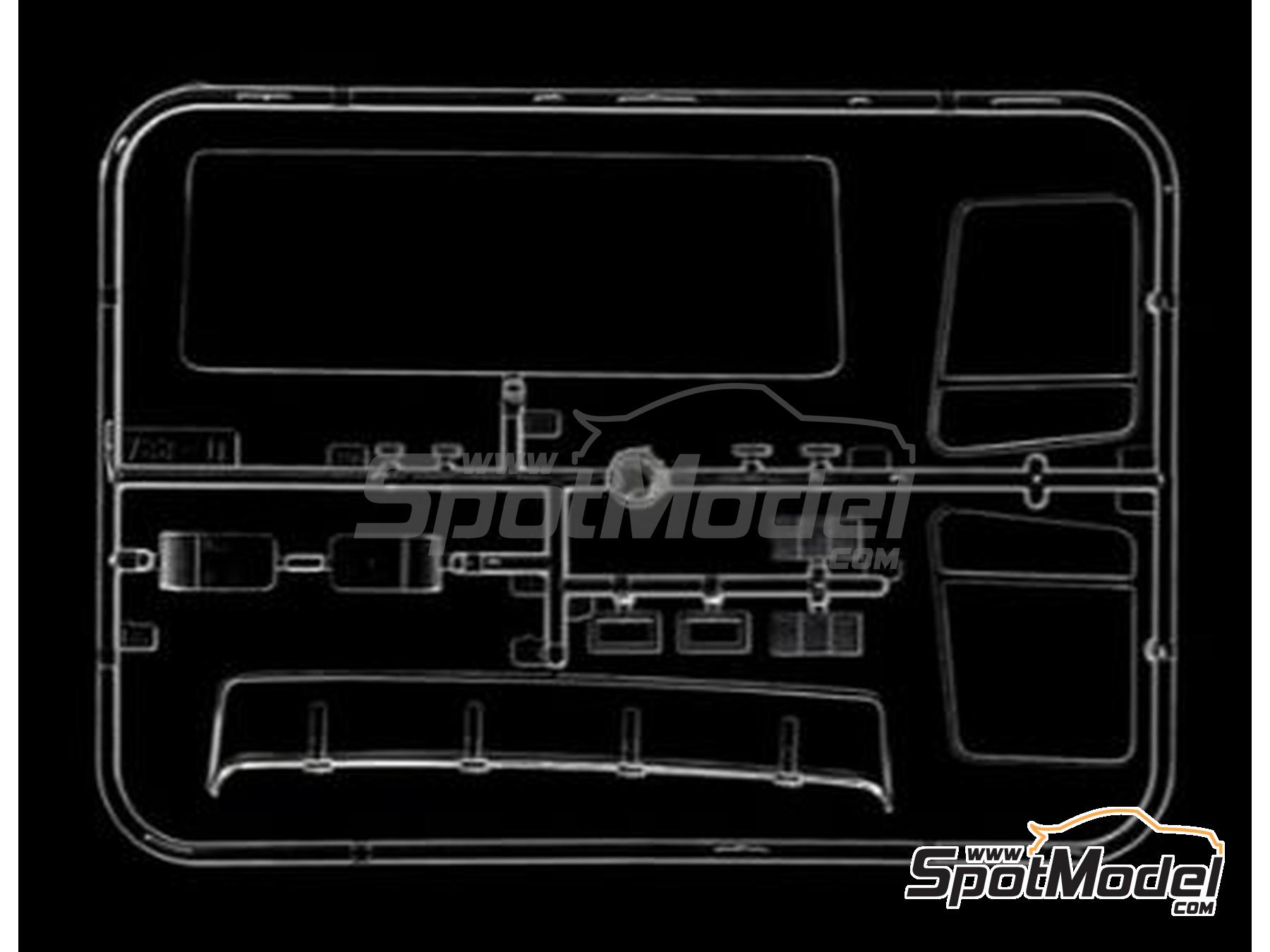 Image 8: DAF 95 Master Truck | Tractor head scale model kit in 1/24 scale manufactured by Italeri (ref.&nbsp;788, also 8001283007887)