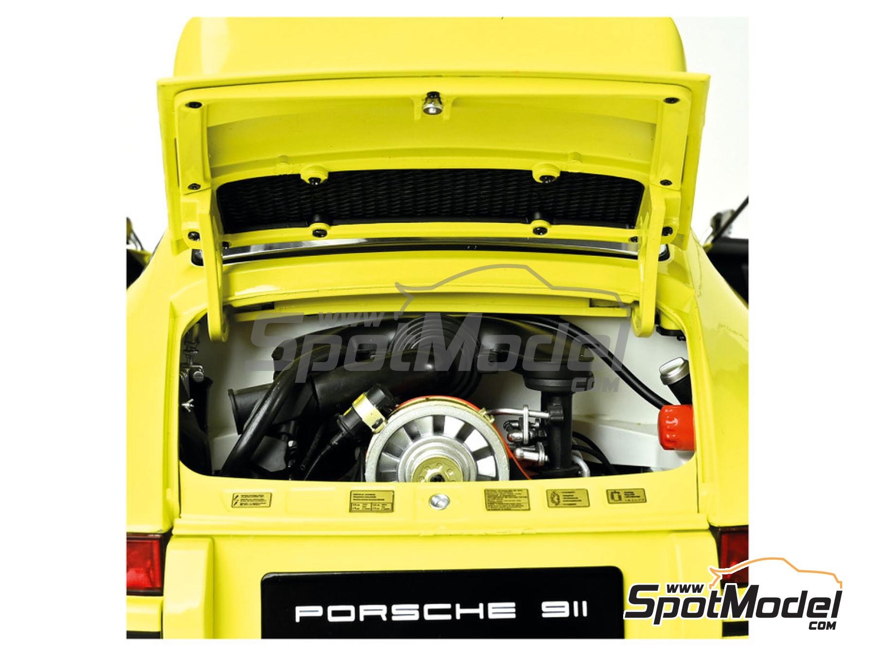 Image 5: Porsche 911 RS 2.7 Yellow | Car scale model kit in 1/8 scale manufactured by Ixo Collections (ref. IXC.911.FK.Y, also IXC.PRS.YB.FK)