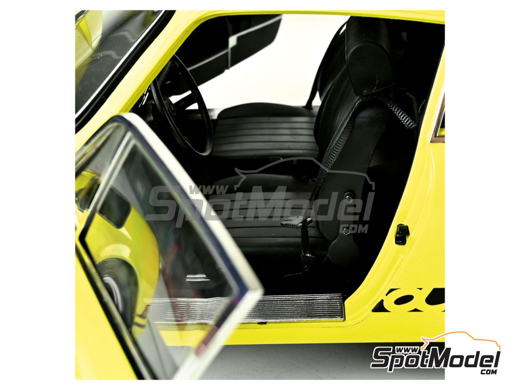 Image 7: Porsche 911 RS 2.7 Yellow | Car scale model kit in 1/8 scale manufactured by Ixo Collections (ref. IXC.911.FK.Y, also IXC.PRS.YB.FK)