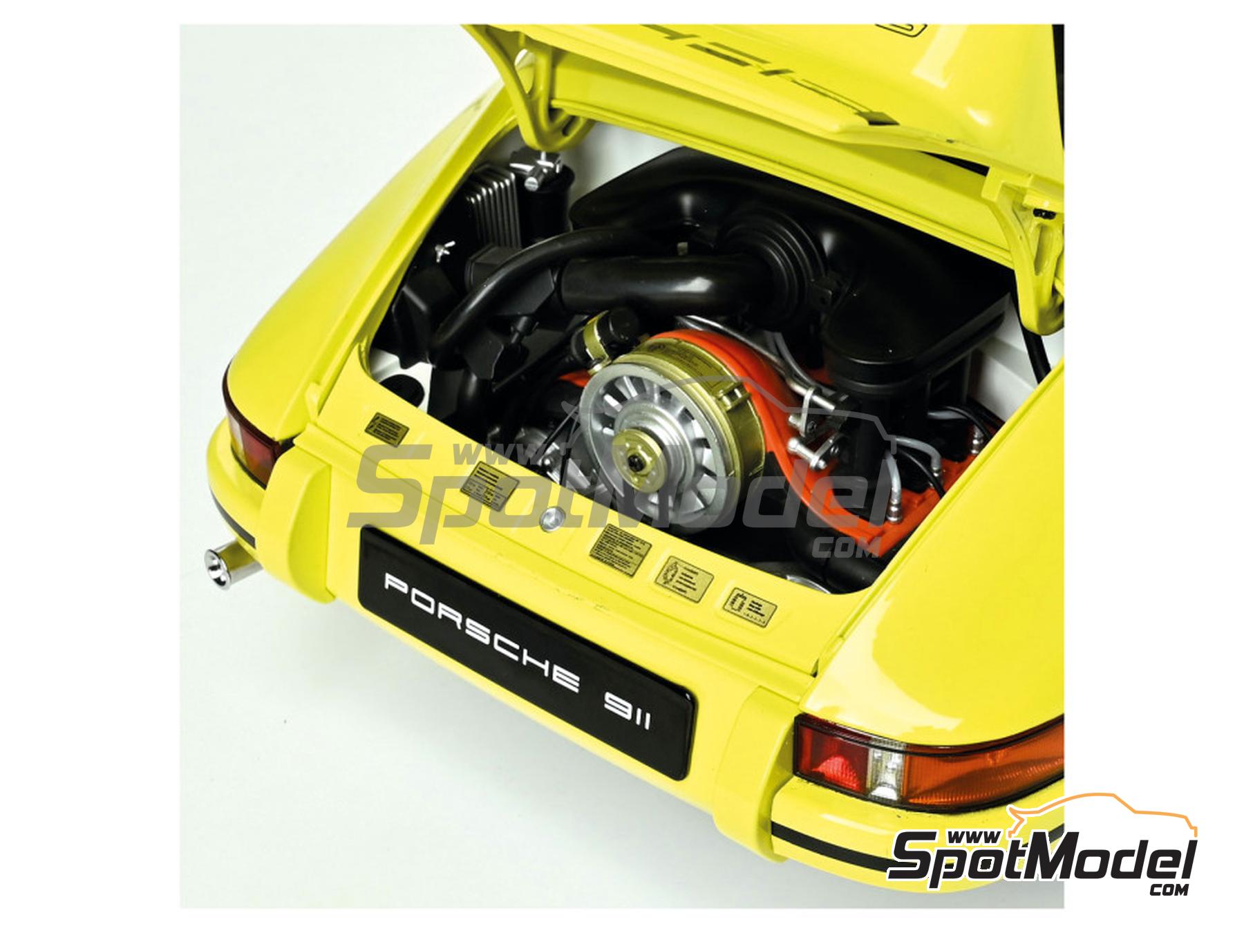 Image 8: Porsche 911 RS 2.7 Yellow | Car scale model kit in 1/8 scale manufactured by Ixo Collections (ref. IXC.911.FK.Y, also IXC.PRS.YB.FK)