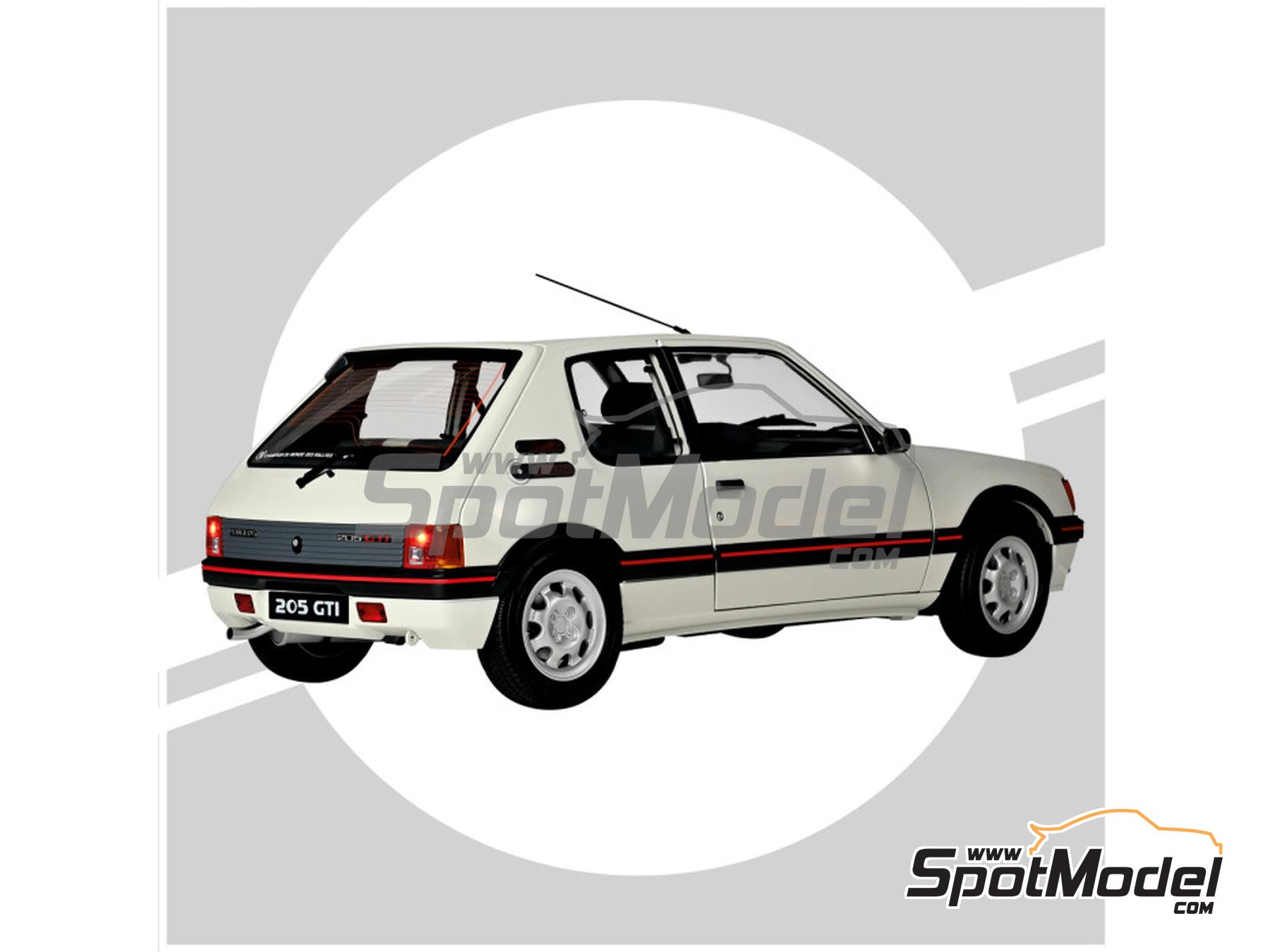 Image 5: Peugeot 205 1.9 GTI White | Car scale model kit in 1/8 scale manufactured by Ixo Collections (ref.&nbsp;IXC.PEU.FK.W)