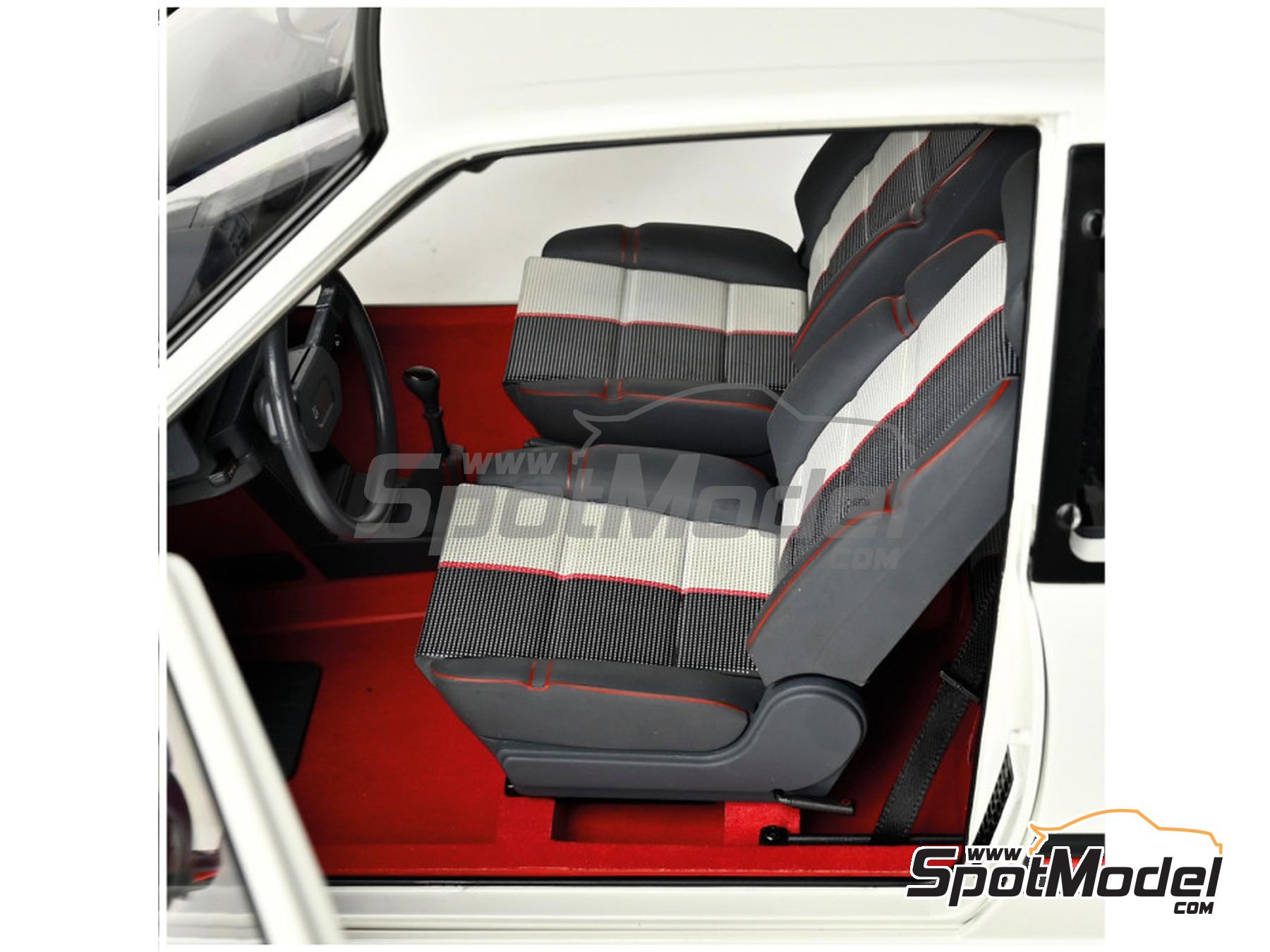 Image 14: Peugeot 205 1.9 GTI White | Car scale model kit in 1/8 scale manufactured by Ixo Collections (ref.&nbsp;IXC.PEU.FK.W)