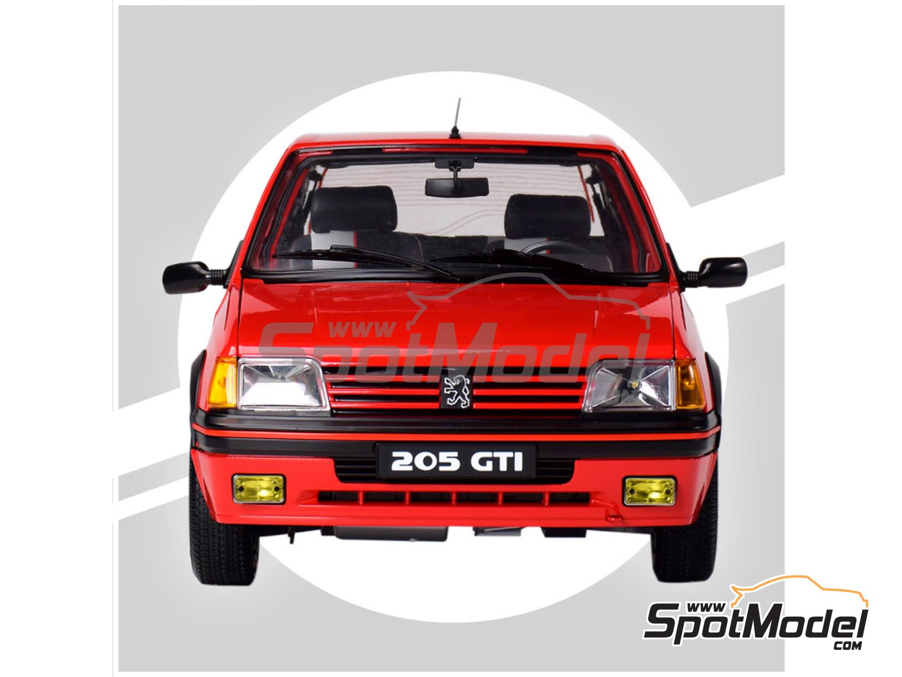 Image 2: Peugeot 205 1.9 GTI Red | Car scale model kit in 1/8 scale manufactured by Ixo Collections (ref.&nbsp;IXC.PGT.FK.R)