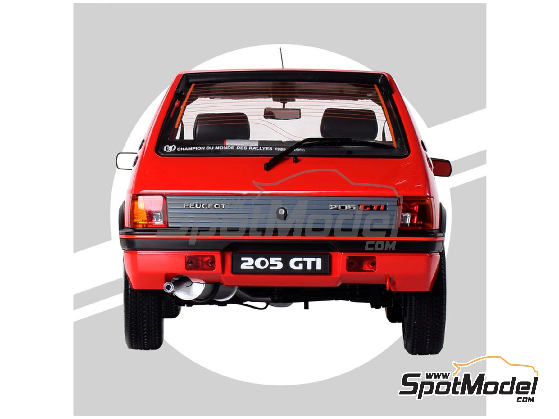 Image 8: Peugeot 205 1.9 GTI Red | Car scale model kit in 1/8 scale manufactured by Ixo Collections (ref.&nbsp;IXC.PGT.FK.R)