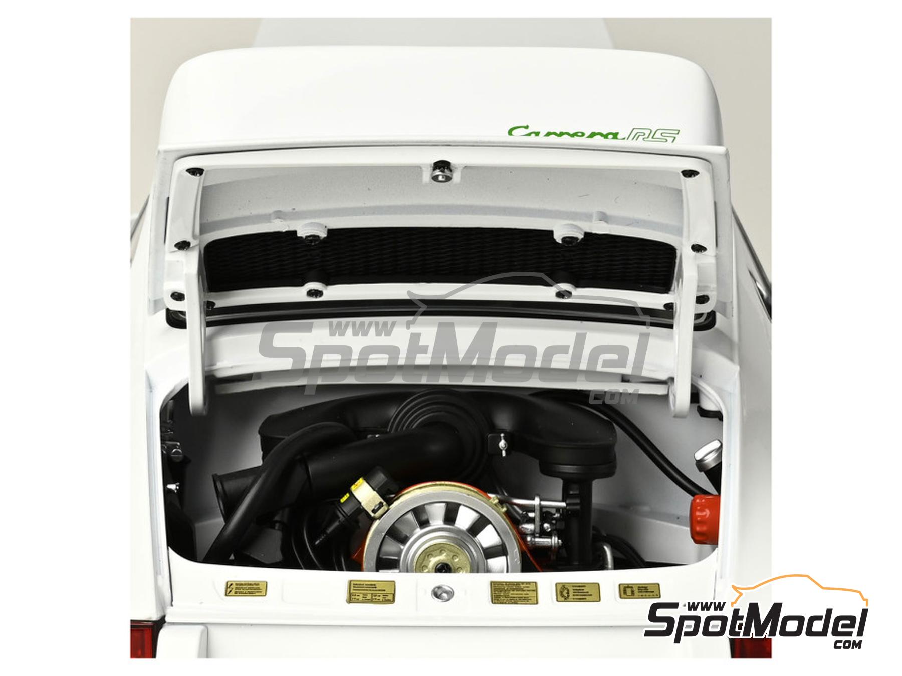 Image 6: Porsche 911 RS 2.7 White | Car scale model kit in 1/8 scale manufactured by Ixo Collections (ref.&nbsp;IXC.PRS.WG.FK, also 4895102344185 and IXC.911.FK.W)