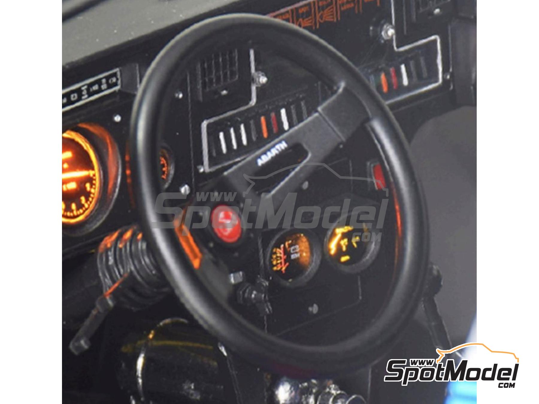 Image 9: Lancia 037 sponsored by Martini - Tour de Corse Rallye de France 1984 | Car scale model kit in 1/8 scale manufactured by Ixo Collections (ref. IXO-62038, also IXC.LNC.FK)