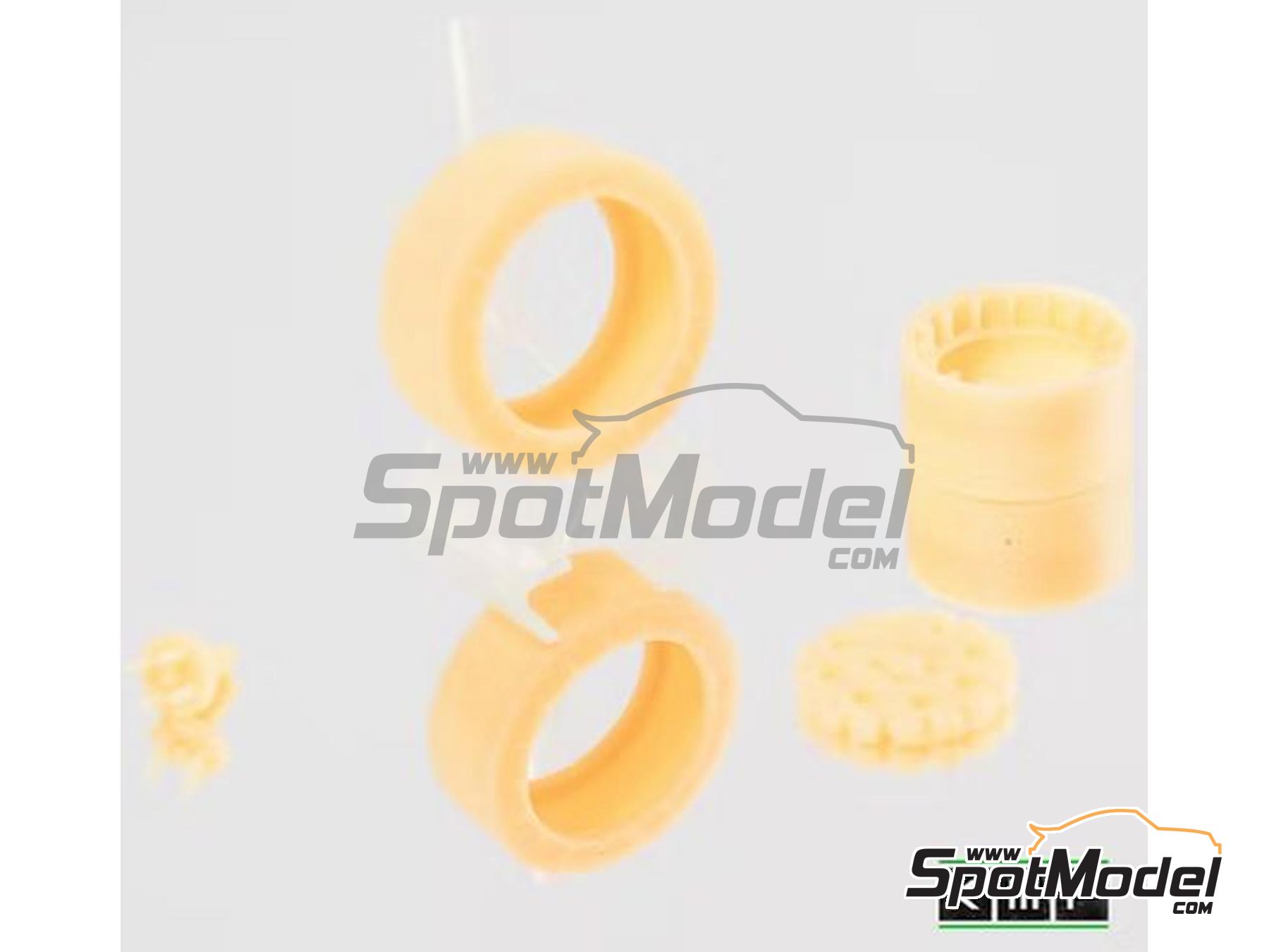 Image 3: Lancia Delta 16V | Rims and tyres set in 1/24 scale manufactured by KMP Kool Models Production (ref.&nbsp;KMP-TK24030, also TK24030)