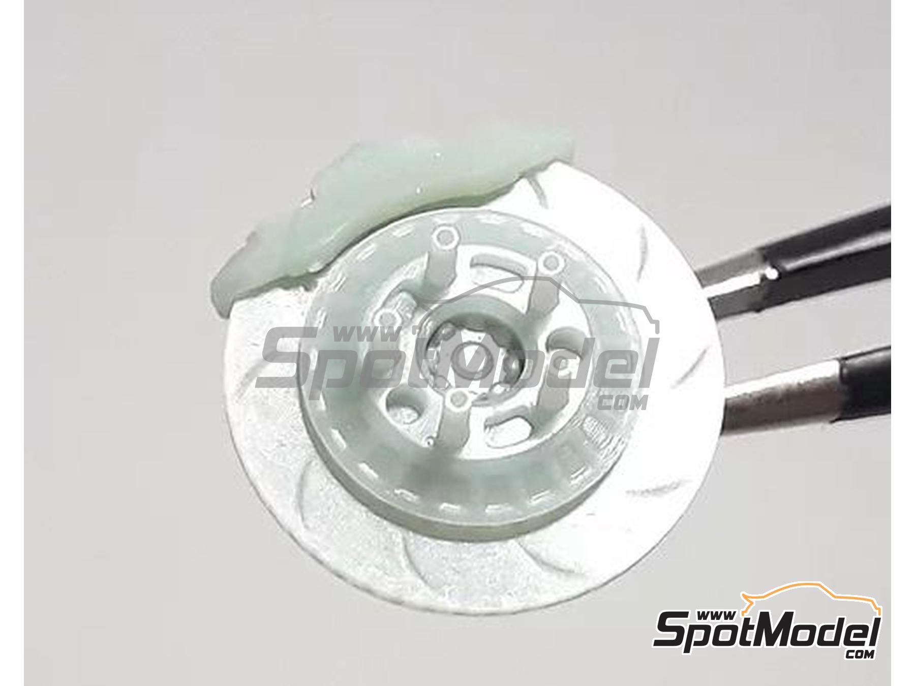 Image 7: Ford Fiesta WRC -  2017 | Set de conversión a asfalto en escala 1/24 fabricado por KMP Kool Models Production (ref. KMP-TK24040, tambien TK24040)