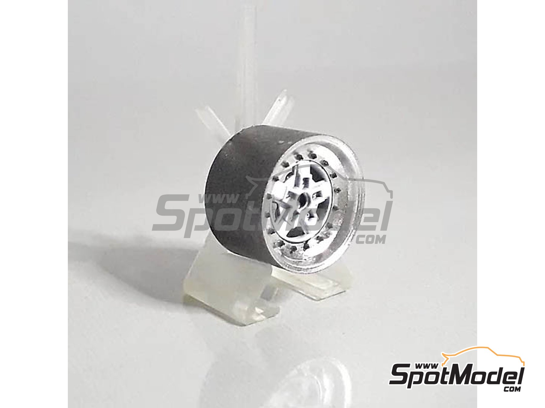 Image 3: Canonica Fondmetal | Llantas en escala&nbsp;1/24 fabricado por KMP Kool Models Production (ref.&nbsp;KMP-TK24054, tambien TK24054)