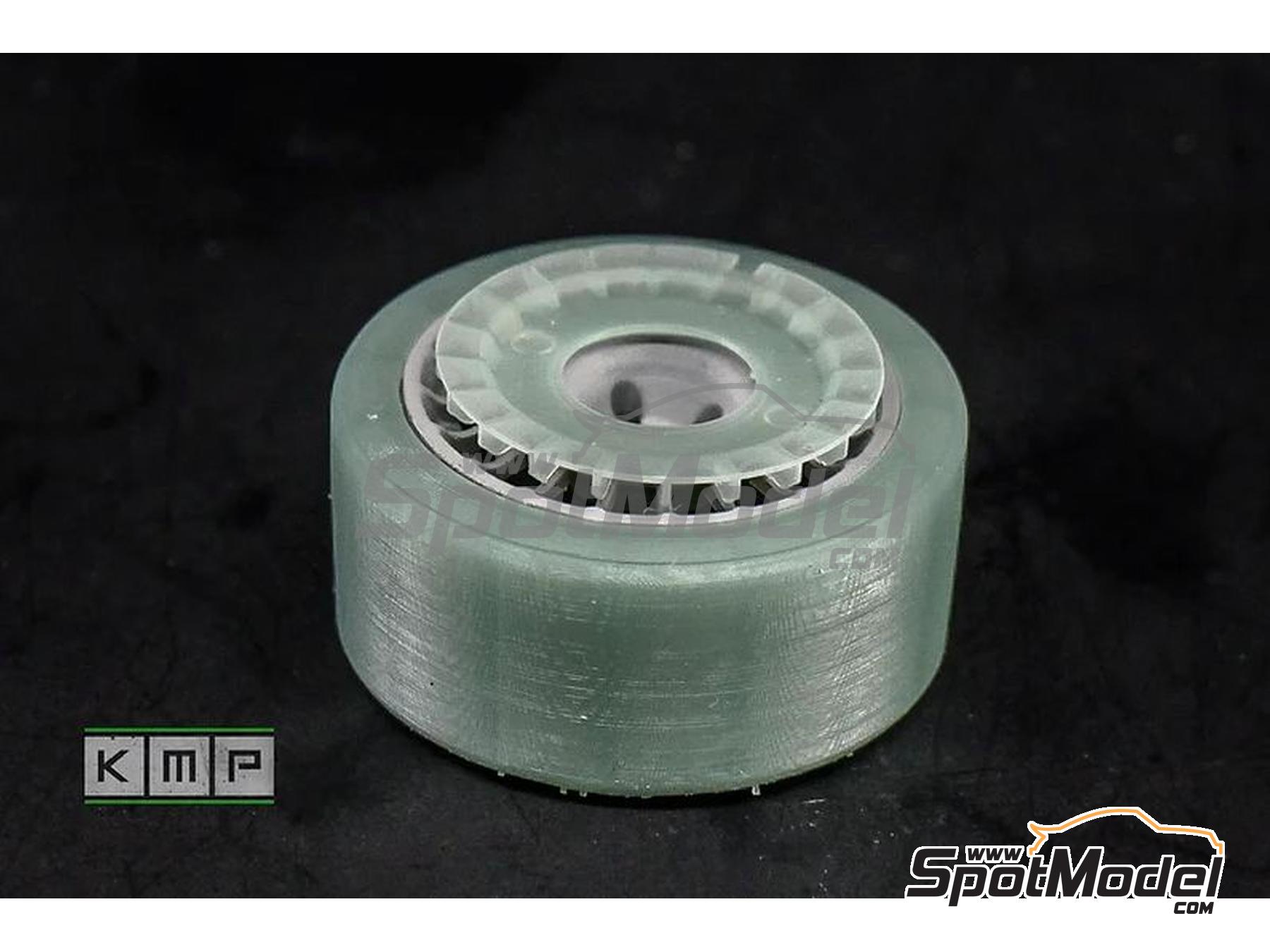 Image 4: OZ 17 Inches for Ford Sierra Cosworth 4x4 | Rims and tyres set in 1/24 scale manufactured by KMP Kool Models Production (ref.&nbsp;KMP-TK24213, also TK24213)