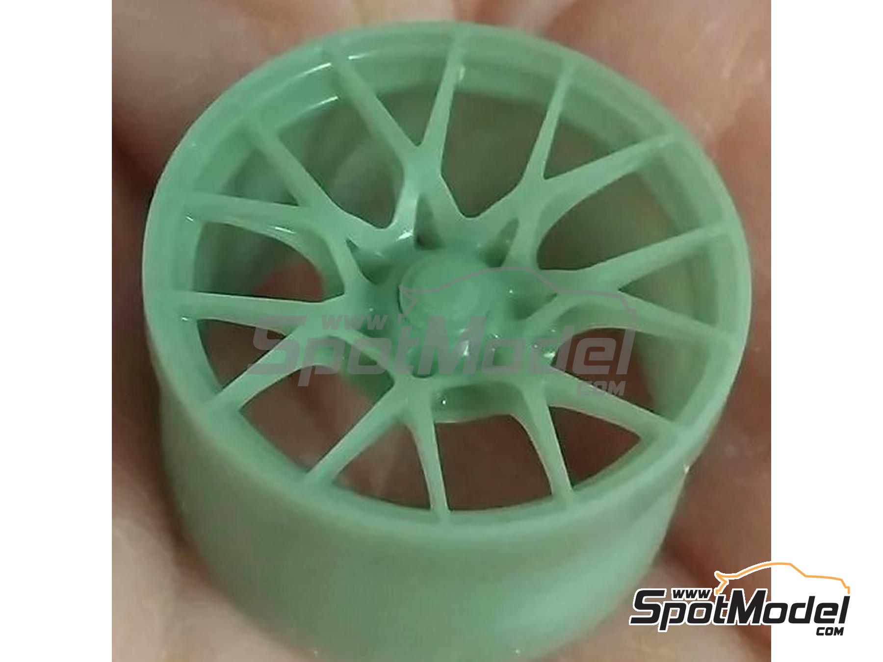 Image 4: Aluminium forged rims 20"/21" with ventilators for Porsche 911 992.1 GT3 RS | Rims and tyres set in 1/24 scale manufactured by KMP Kool Models Production (ref.&nbsp;KMP-TK24263, also TK24263)