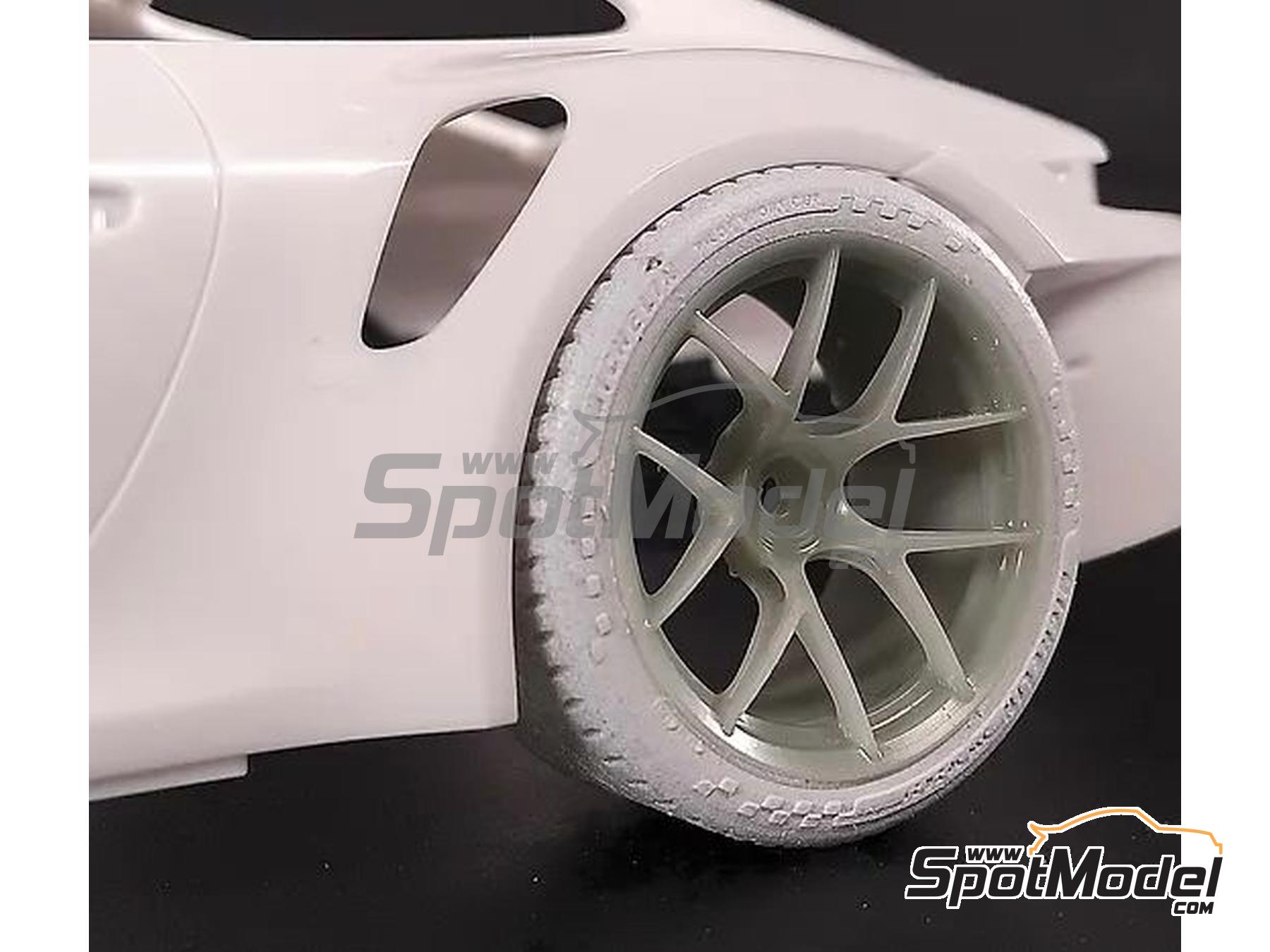 Image 7: Magnesium rims 20"/21" with ventilators for Porsche 911 992.1 GT3 RS | Rims and tyres set in 1/24 scale manufactured by KMP Kool Models Production (ref. KMP-TK24264, also TK24264)