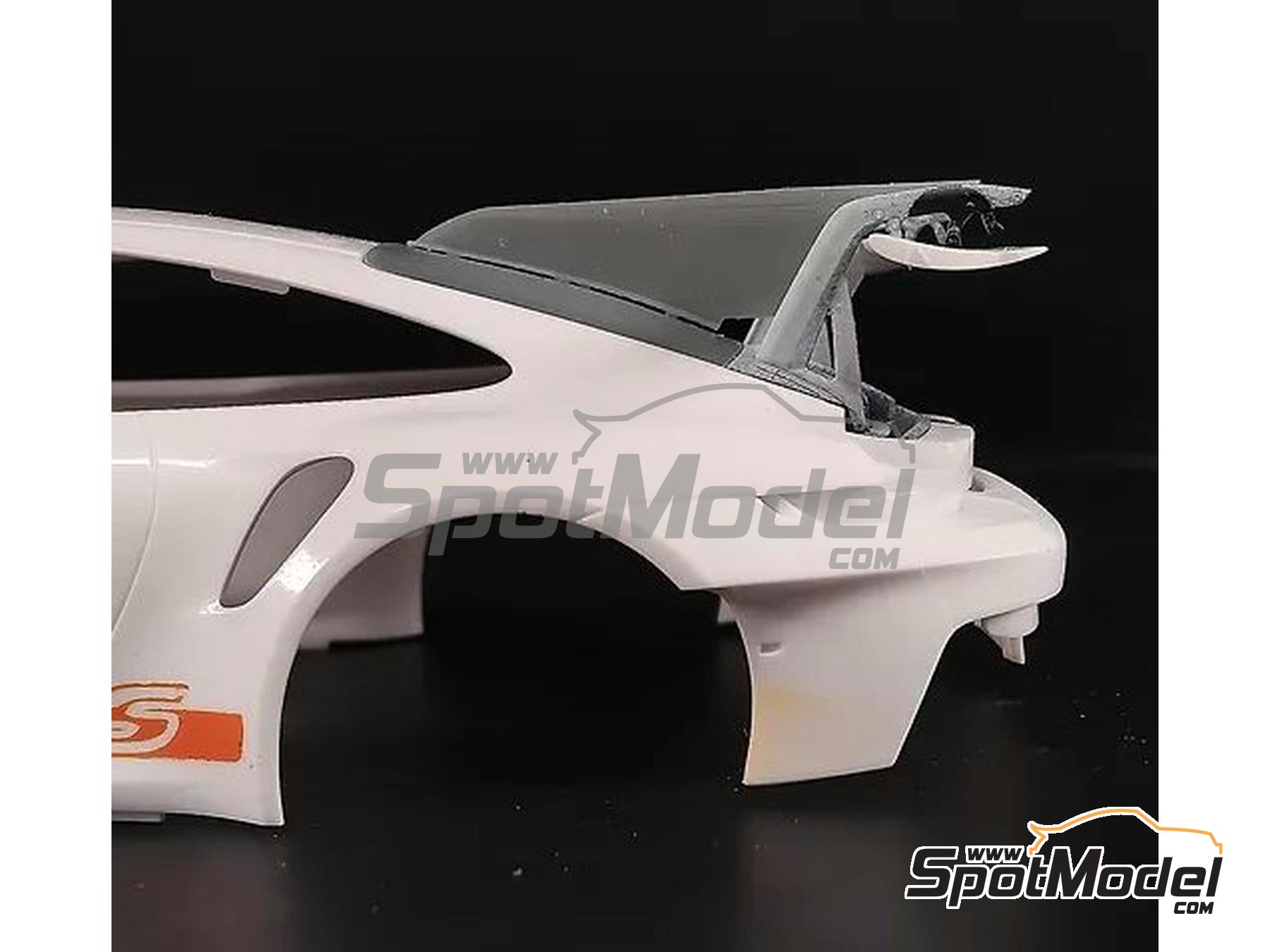 Image 4: Manthey Racing rear window aero fin for Porsche 911 992.1 GT3 RS | Wing set in 1/24 scale manufactured by KMP Kool Models Production (ref. KMP-TK24266, also TK24266)