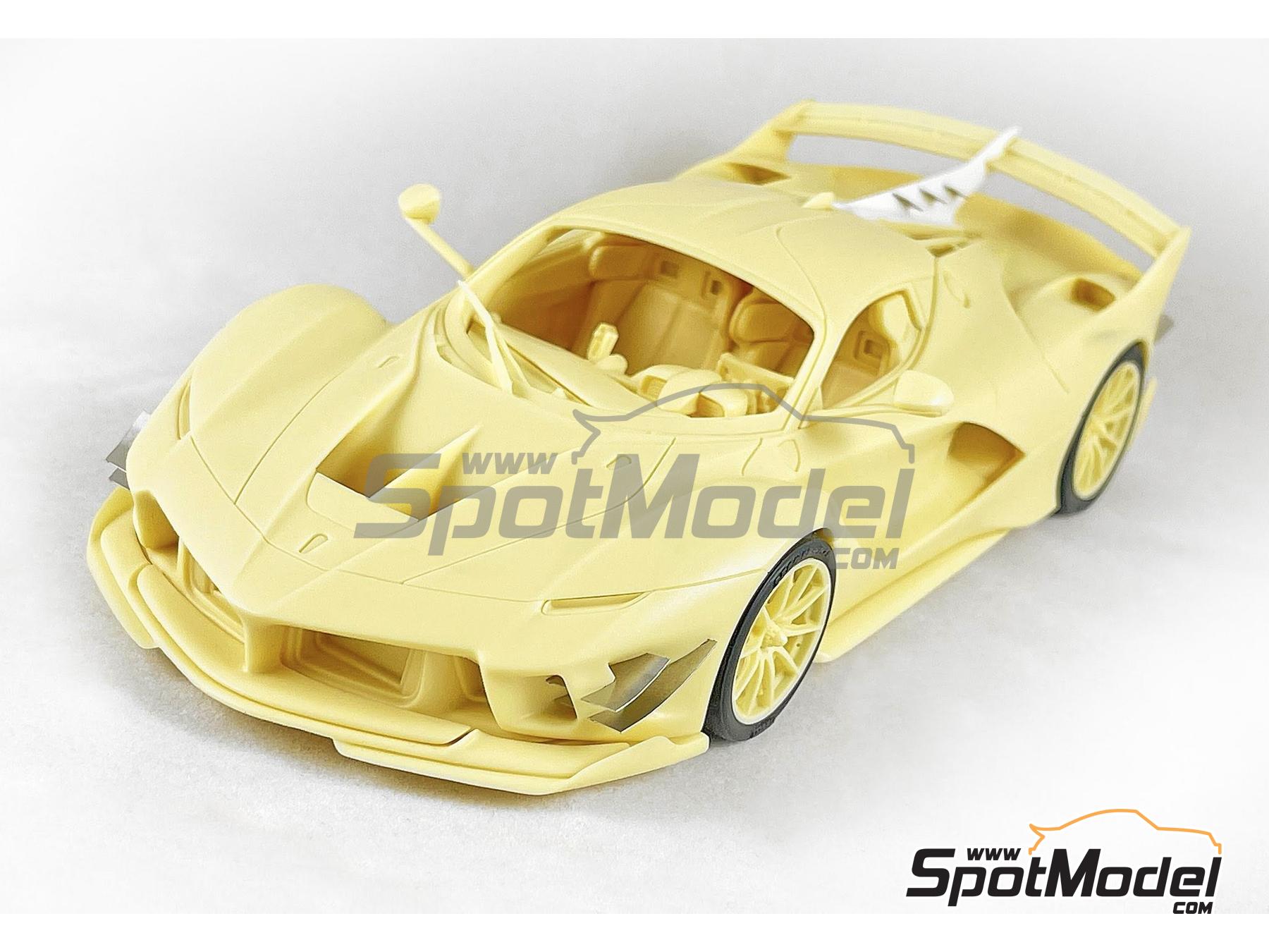 Image 1: Ferrari FXX-K Evo | Car scale model kit in 1/24 scale manufactured by Kitbox PZY Model (ref.&nbsp;KB08-19)