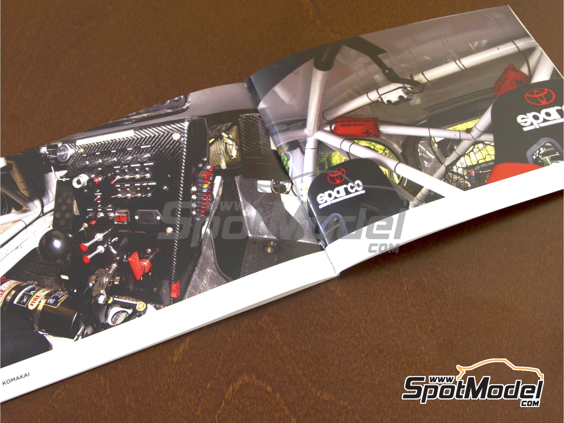 Image 1: Toyota Corolla WRC -  1997 | Libro de referencia fabricado por Komakai (ref.&nbsp;KOM-FG003)