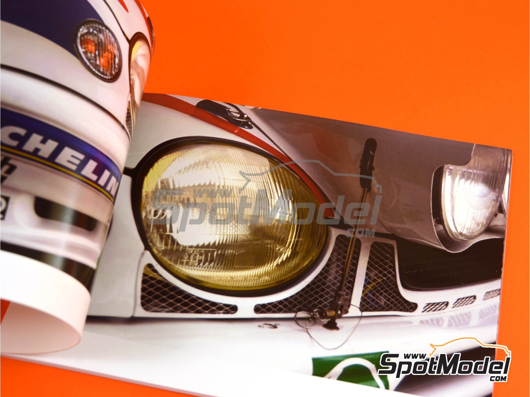 Image 4: Toyota Corolla WRC -  1997 | Libro de referencia fabricado por Komakai (ref.&nbsp;KOM-FG003)