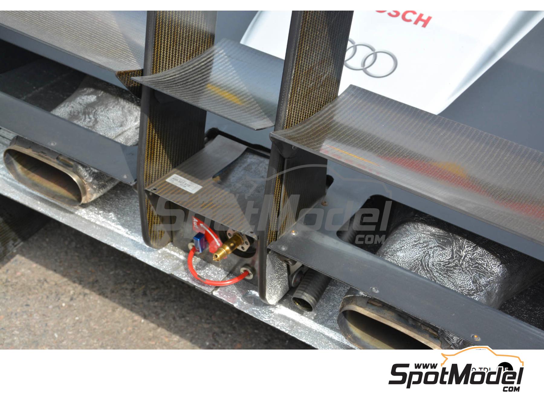 Image 2: Audi R10 TDI | Libro de referencia fabricado por Komakai (ref.&nbsp;KOM-FG023)